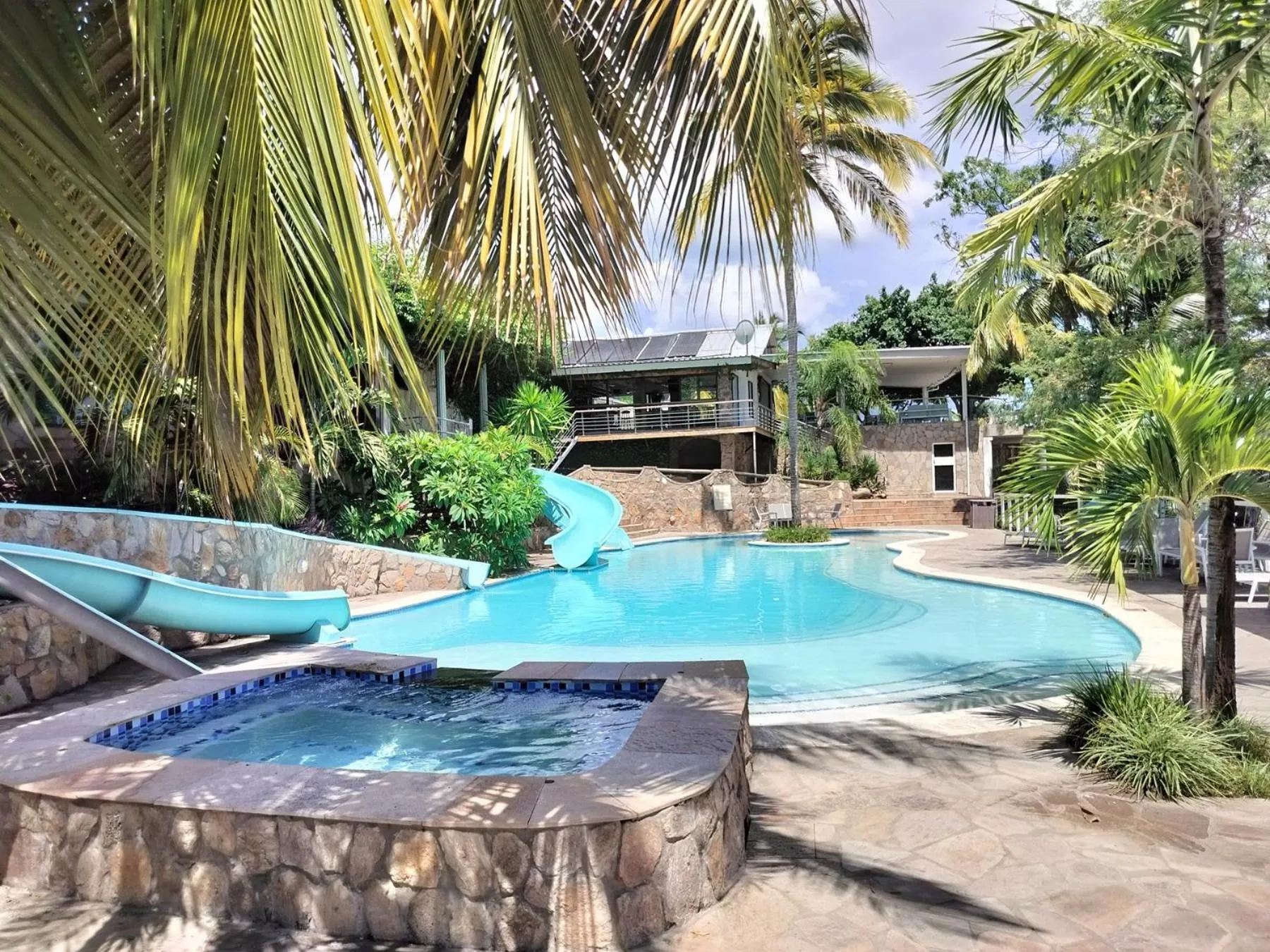 Hot Tub in Lake Kariba Inns