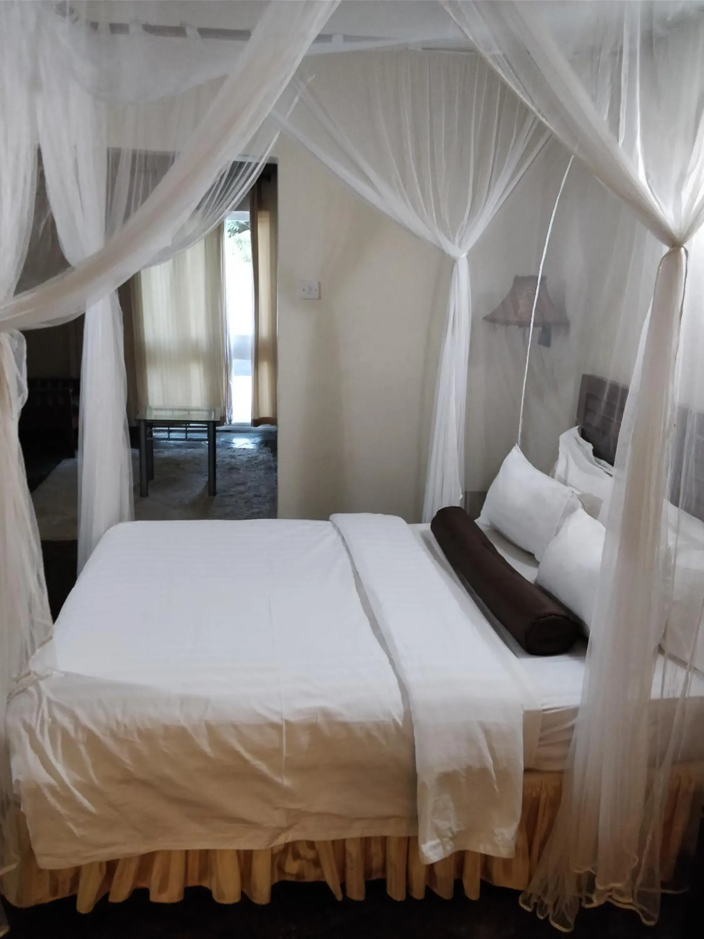 Standard Double or Twin Room - single occupancy in Lake Kariba Inns Standard Double or Twin Room - single occupancy in Lake Kariba Inns