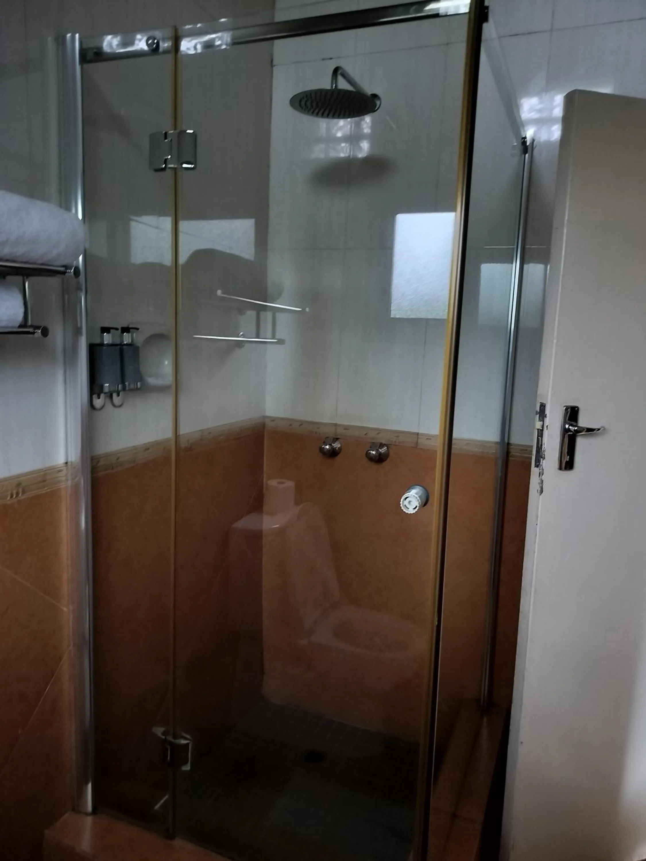 Shower in Lake Kariba Inns