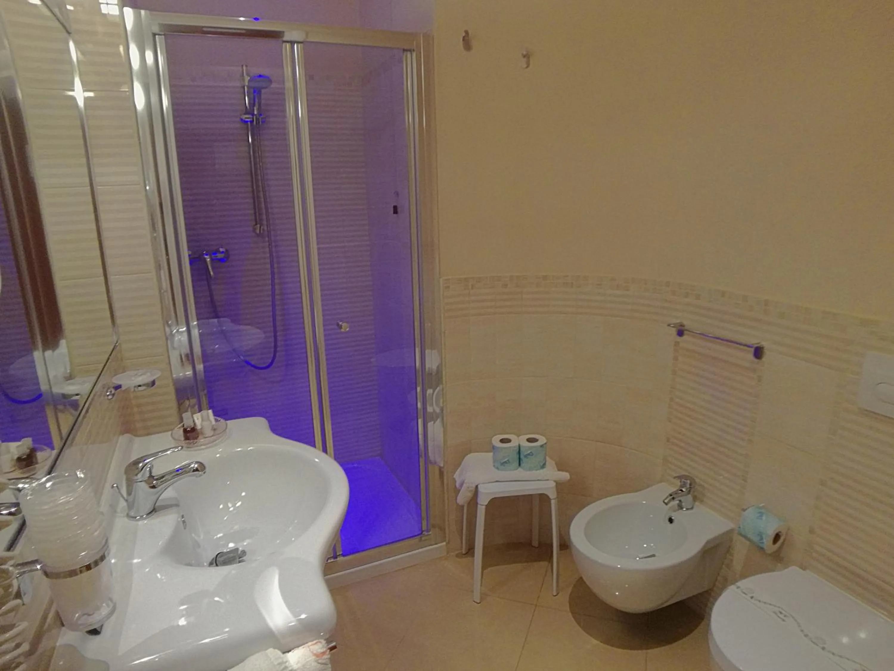 Shower in Hotel Residence Piccolo