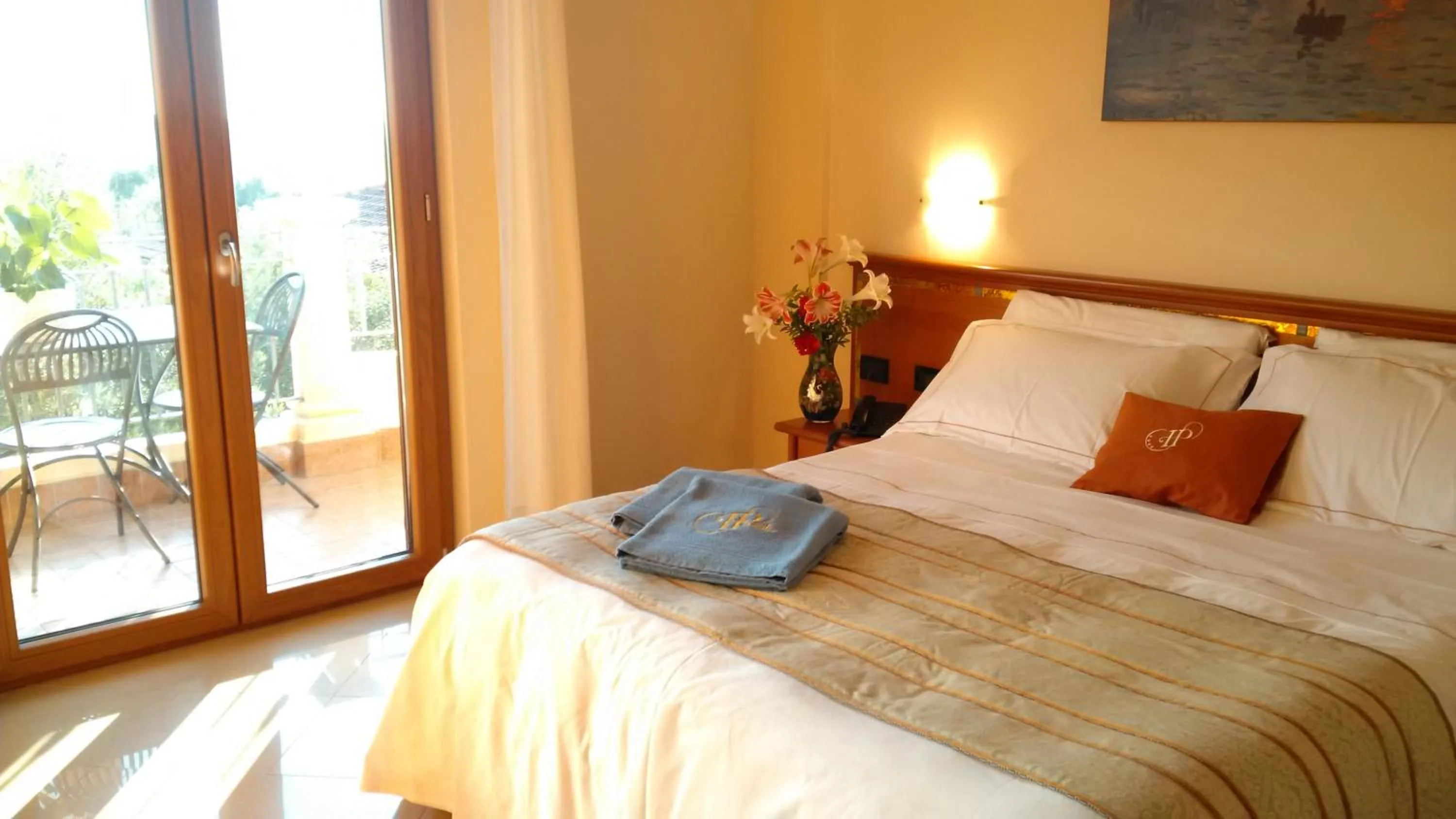 Day, Bed in Hotel Residence Piccolo