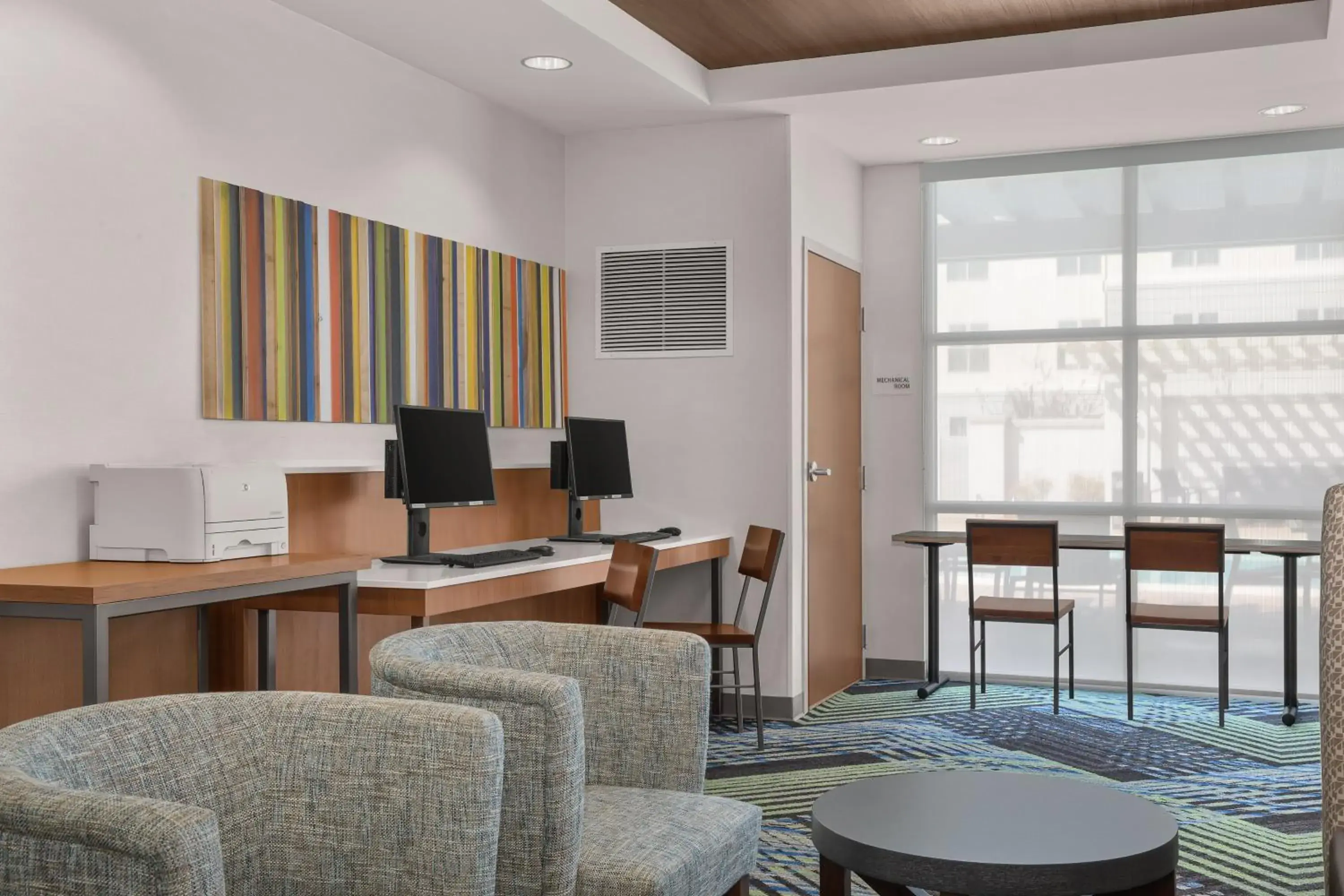 Other, Seating Area in Holiday Inn Express Hotel & Suites Sacramento Airport Natomas