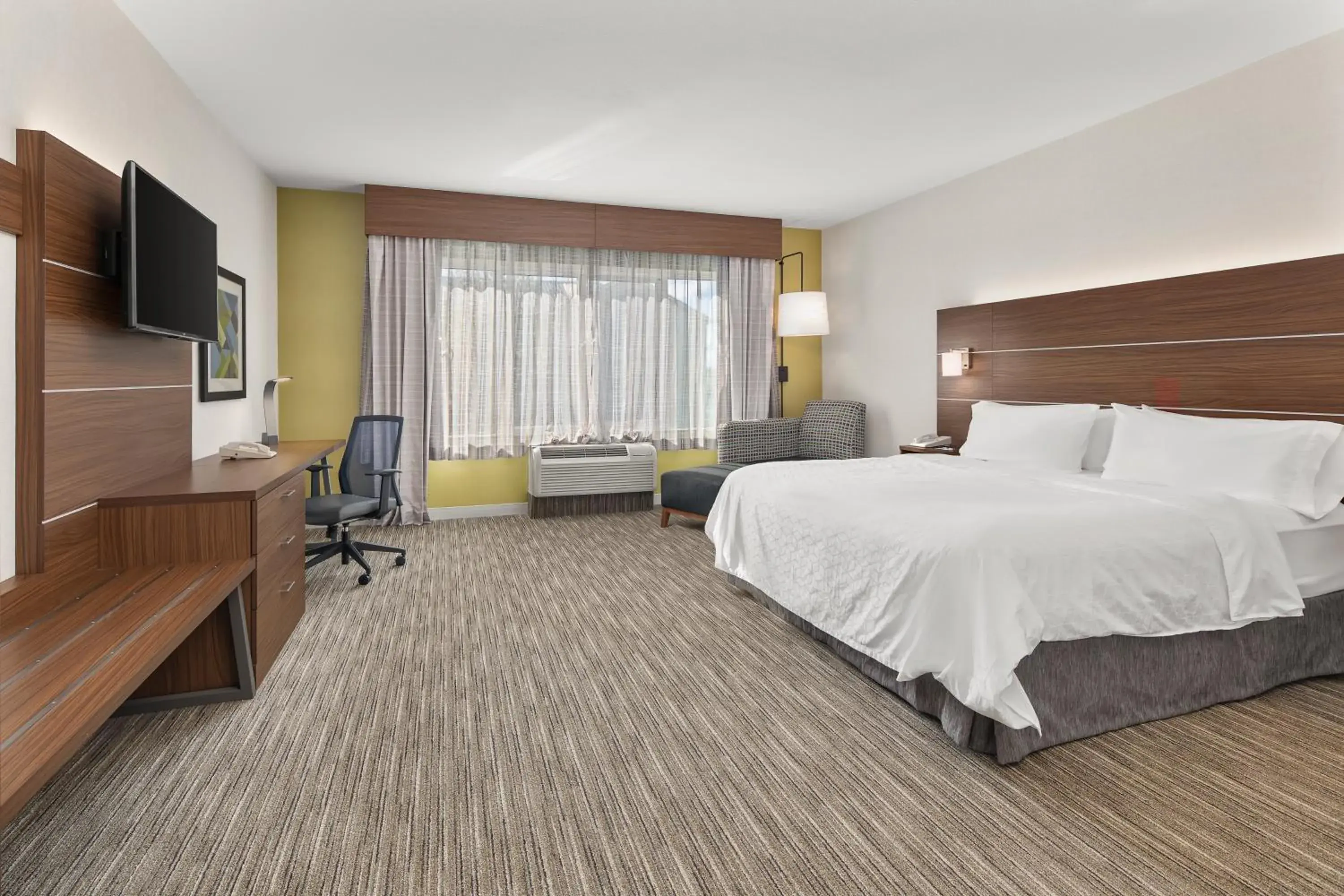 Photo of the whole room in Holiday Inn Express Hotel & Suites Sacramento Airport Natomas