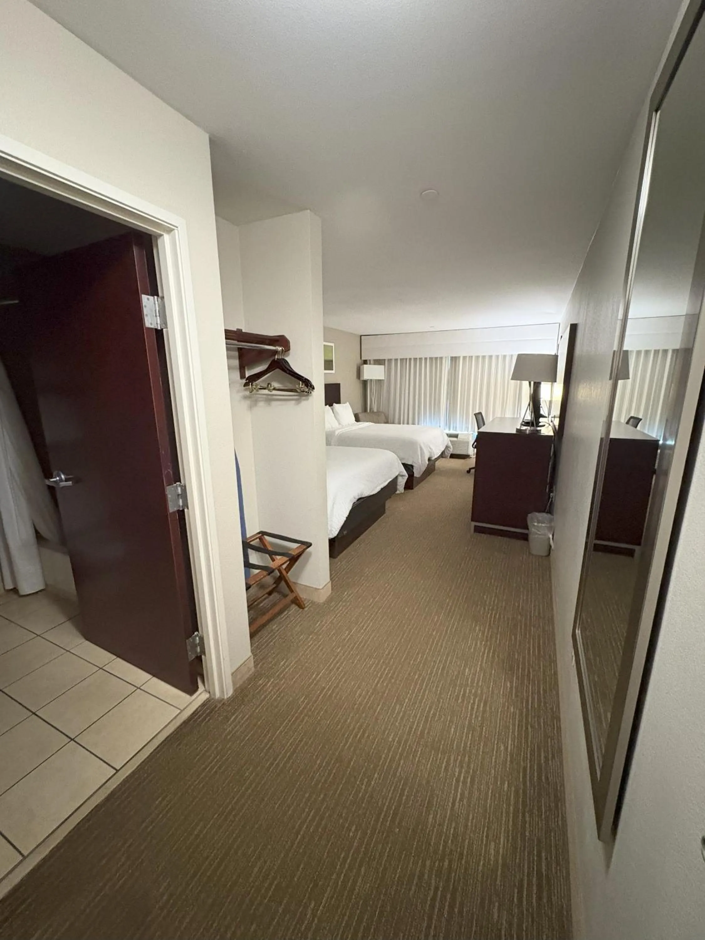 Photo of the whole room, Bed in Holiday Inn Express Hotel & Suites Lafayette by IHG