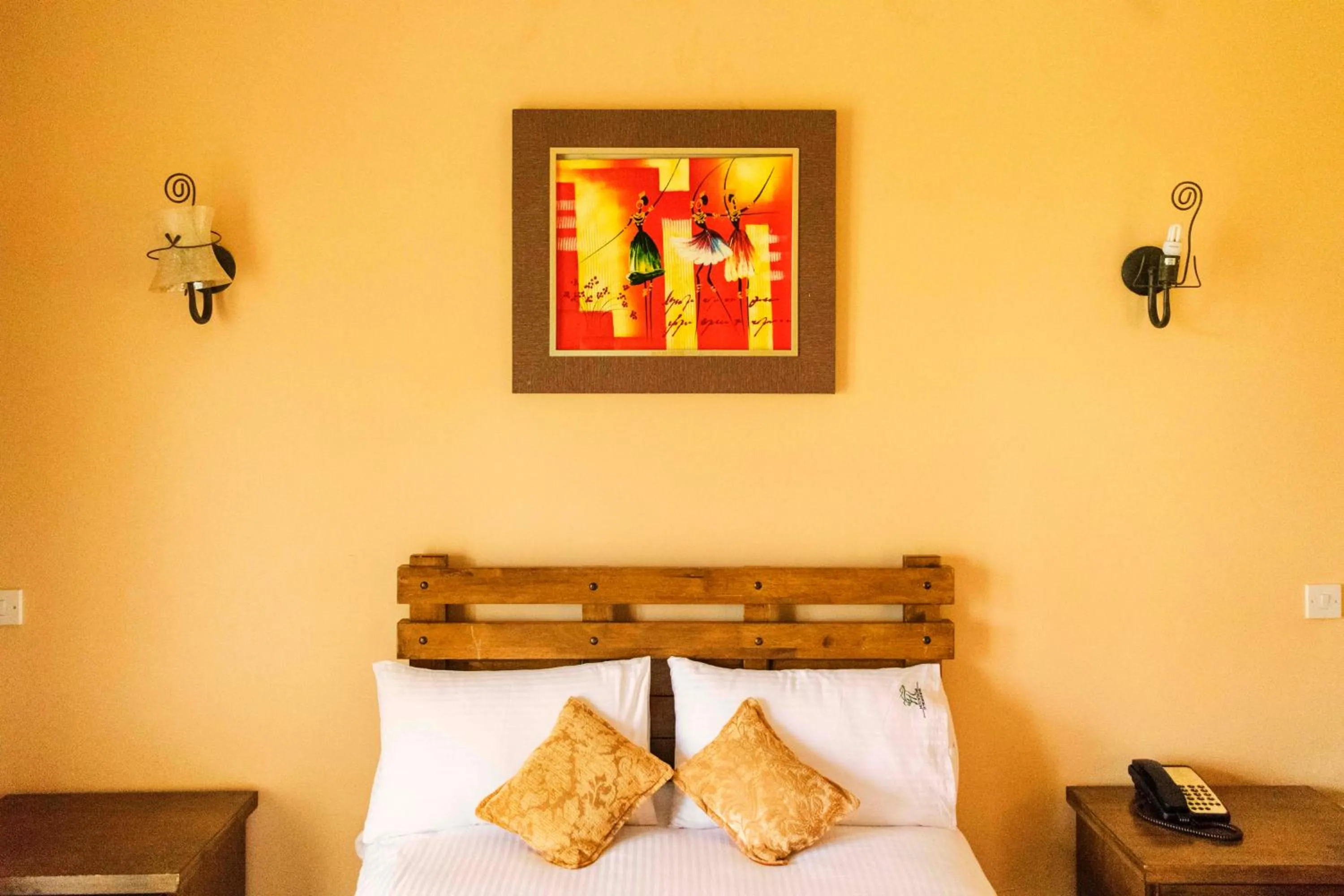 Bed in Mountains of the Moon Hotel Fort Portal