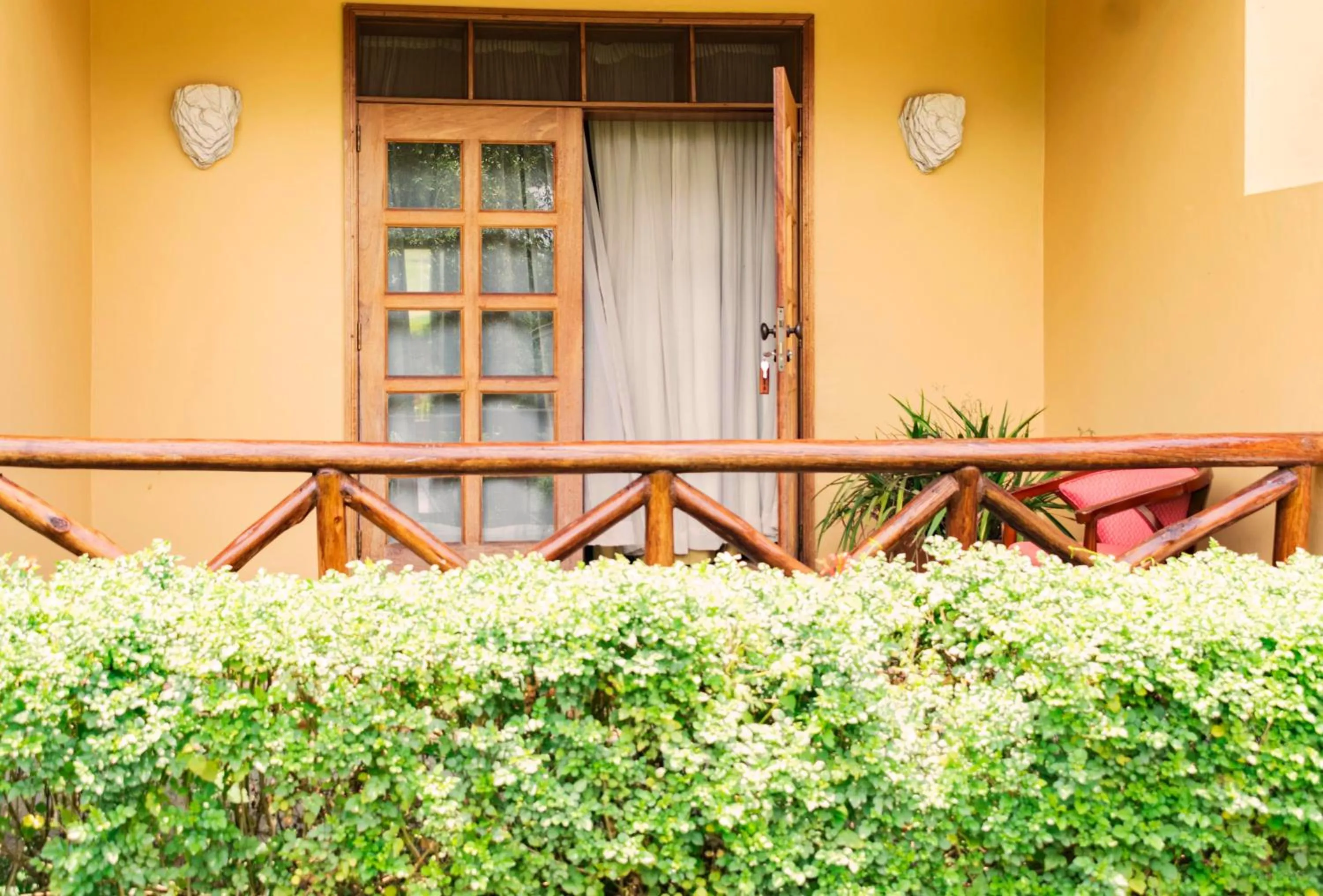 Facade/entrance in Mountains of the Moon Hotel Fort Portal