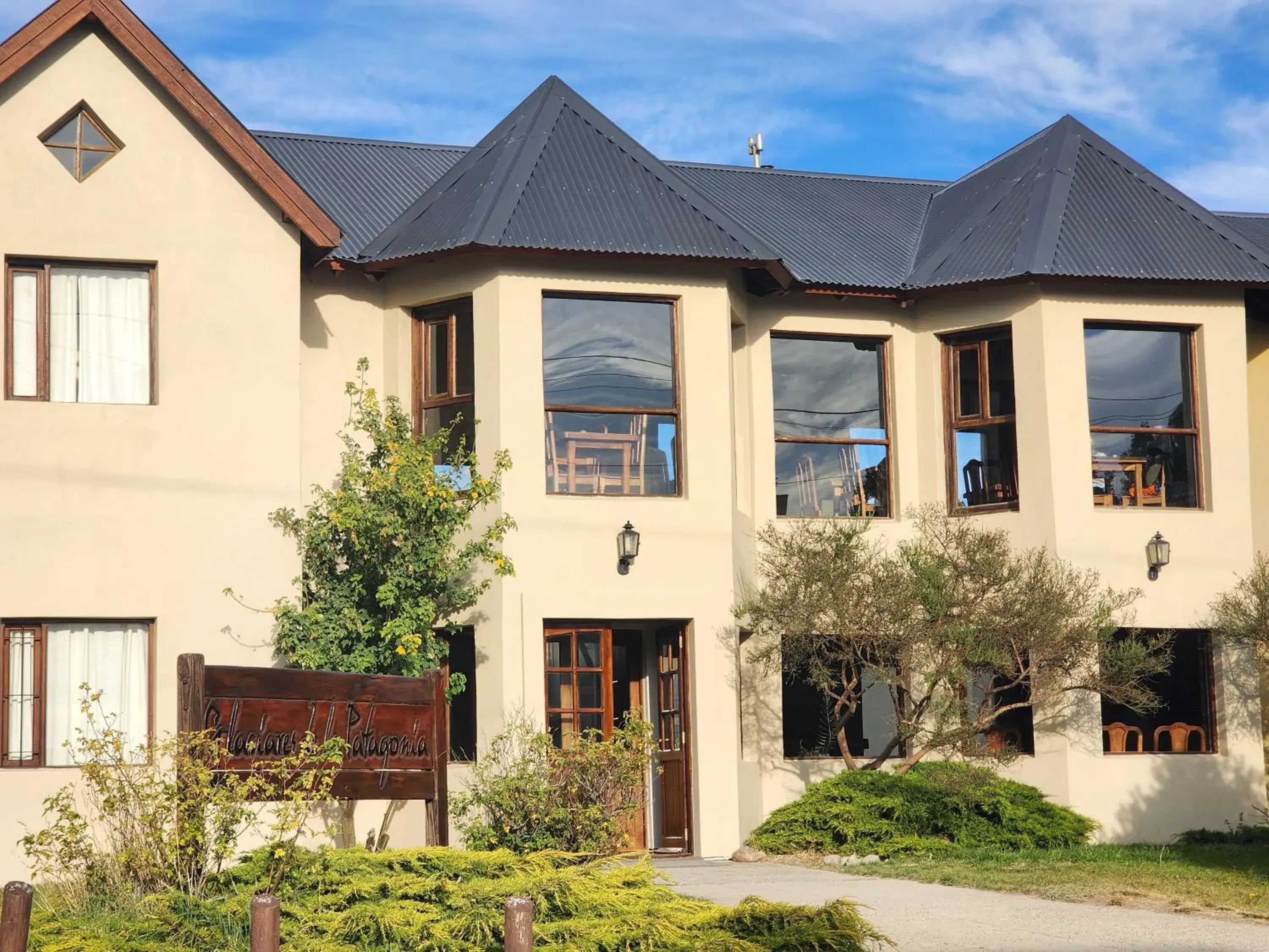 Property building in Glaciares De La Patagonia Property building in Glaciares De La Patagonia