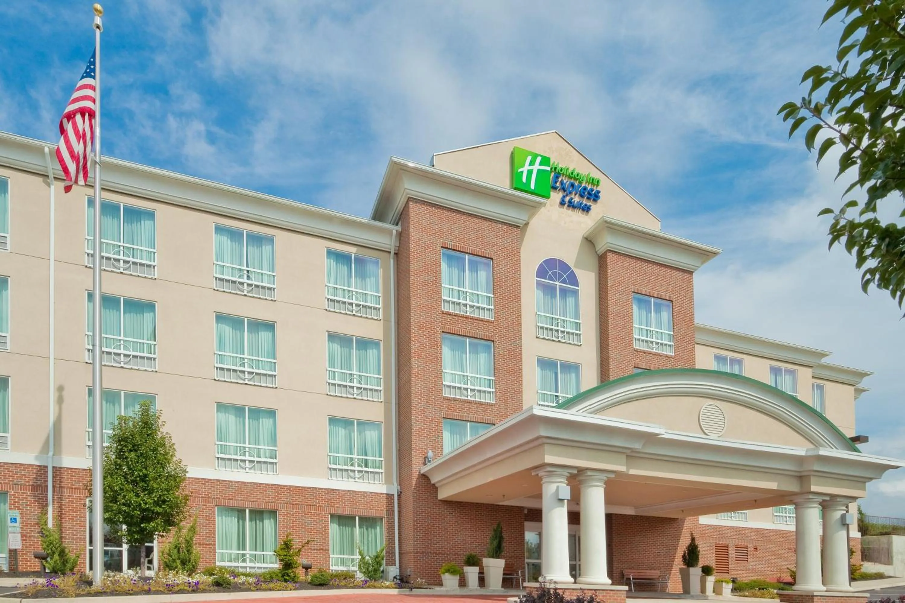 Property building in Holiday Inn Express Hotel & Suites Bethlehem by IHG