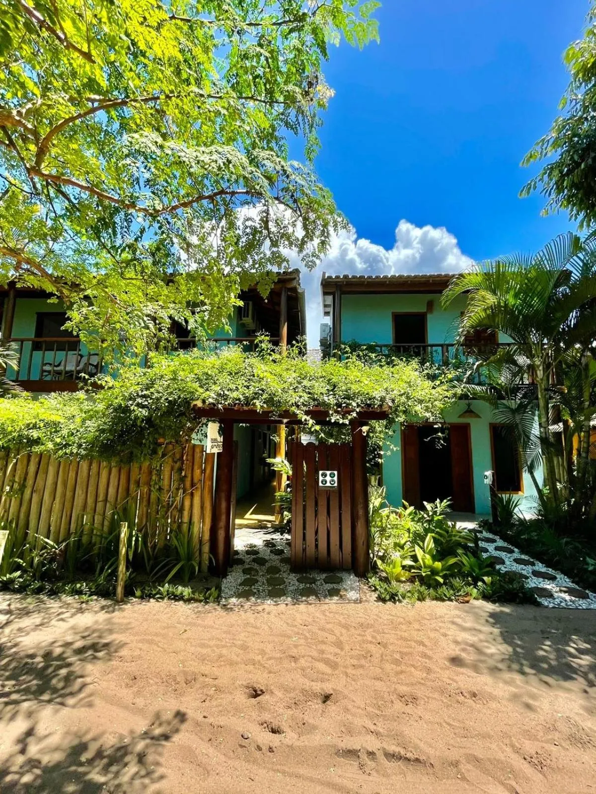 Property building in Pousada Jambrero