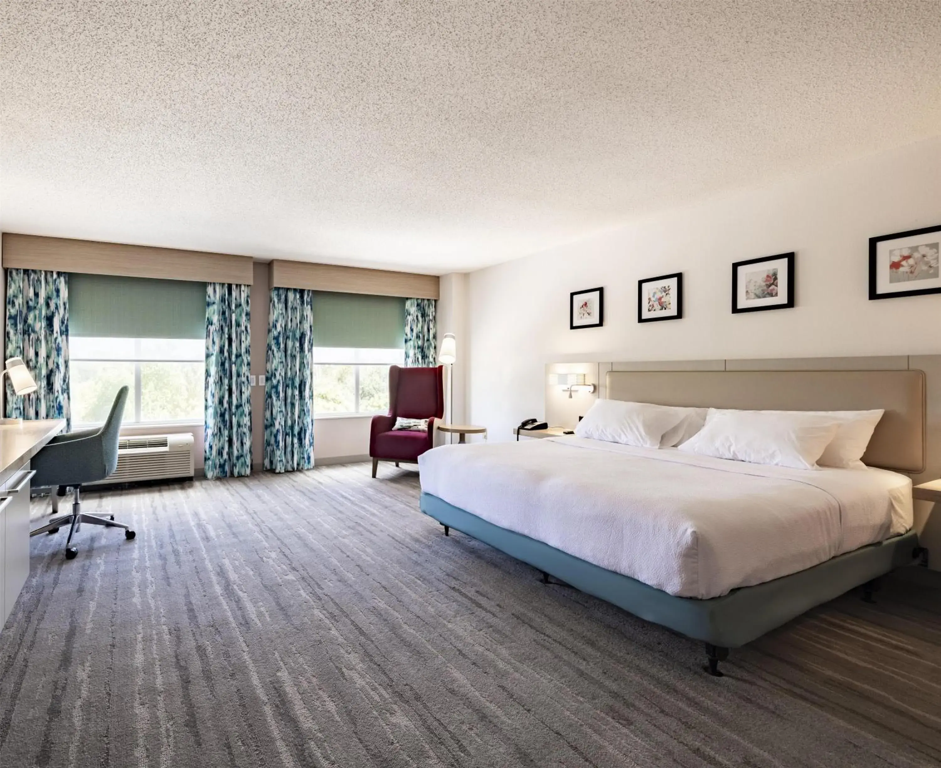 Bed in Hilton Garden Inn Albany Bed in Hilton Garden Inn Albany