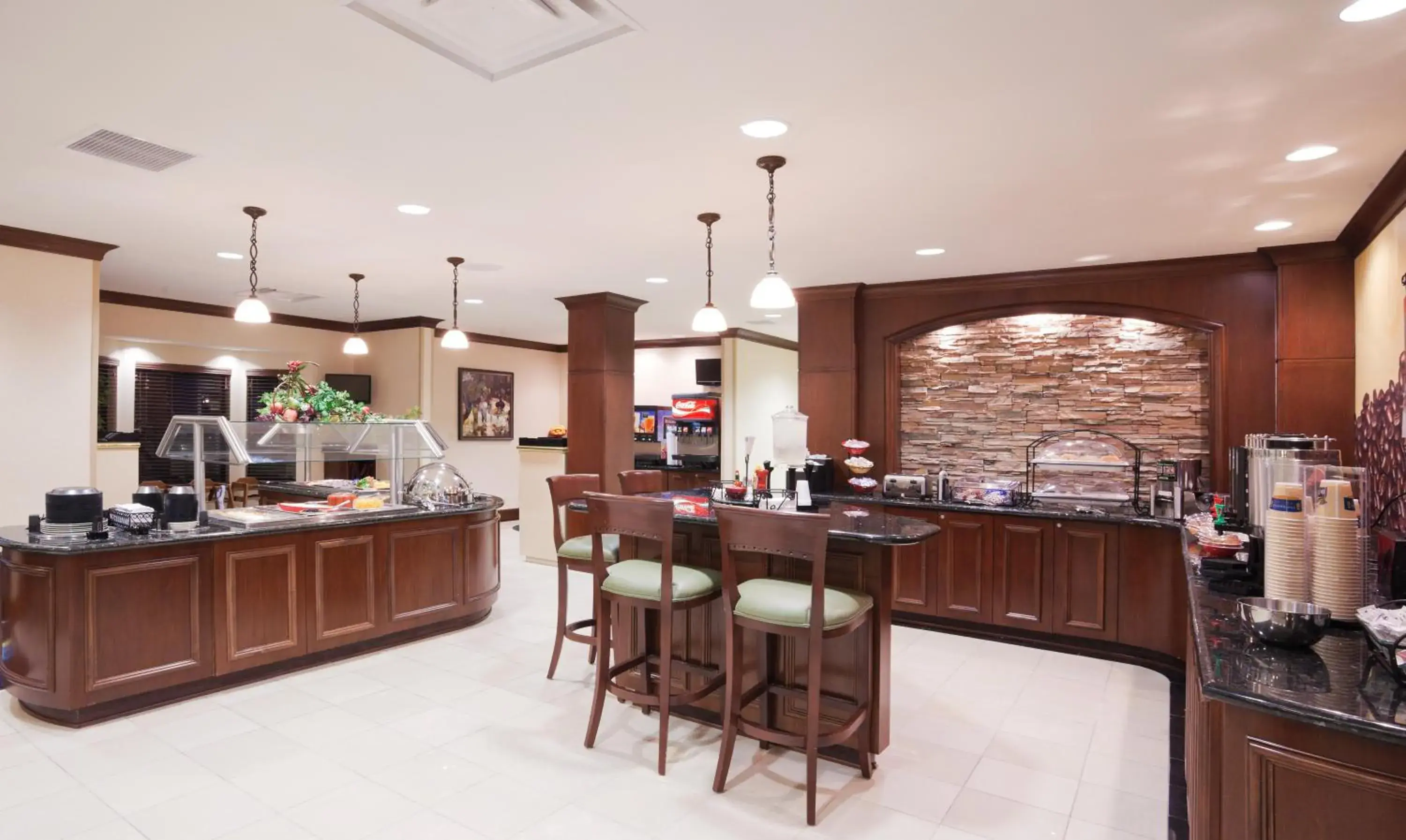 Breakfast in Staybridge Suites Lafayette-Airport by IHG Breakfast in Staybridge Suites Lafayette-Airport by IHG