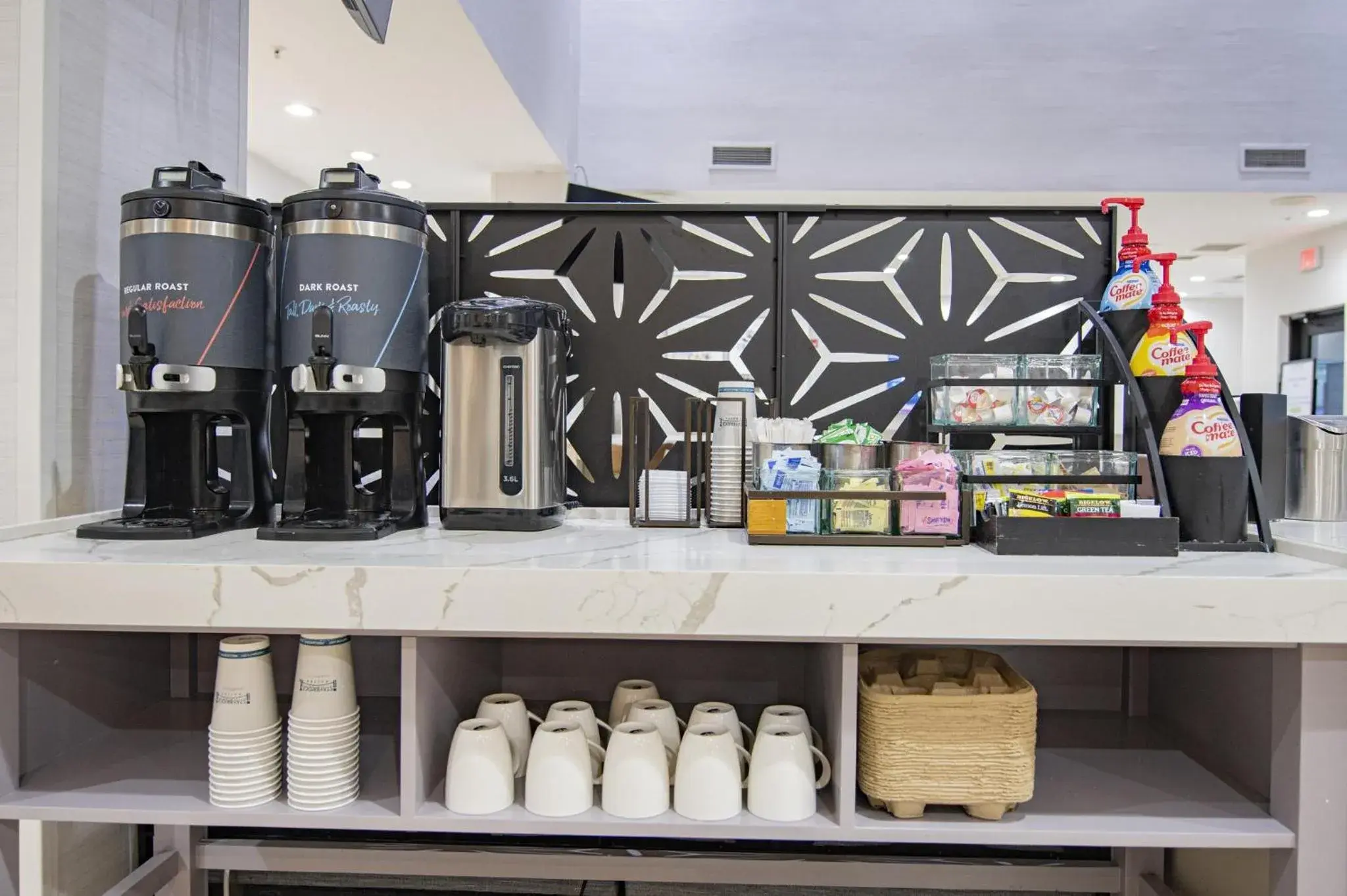 Breakfast in Staybridge Suites Lafayette-Airport by IHG Breakfast in Staybridge Suites Lafayette-Airport by IHG