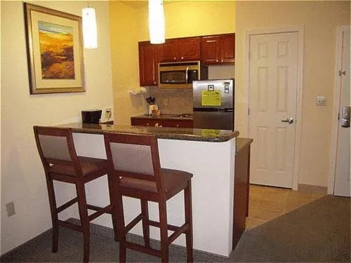 Kitchen or kitchenette in Staybridge Suites Lafayette-Airport by IHG