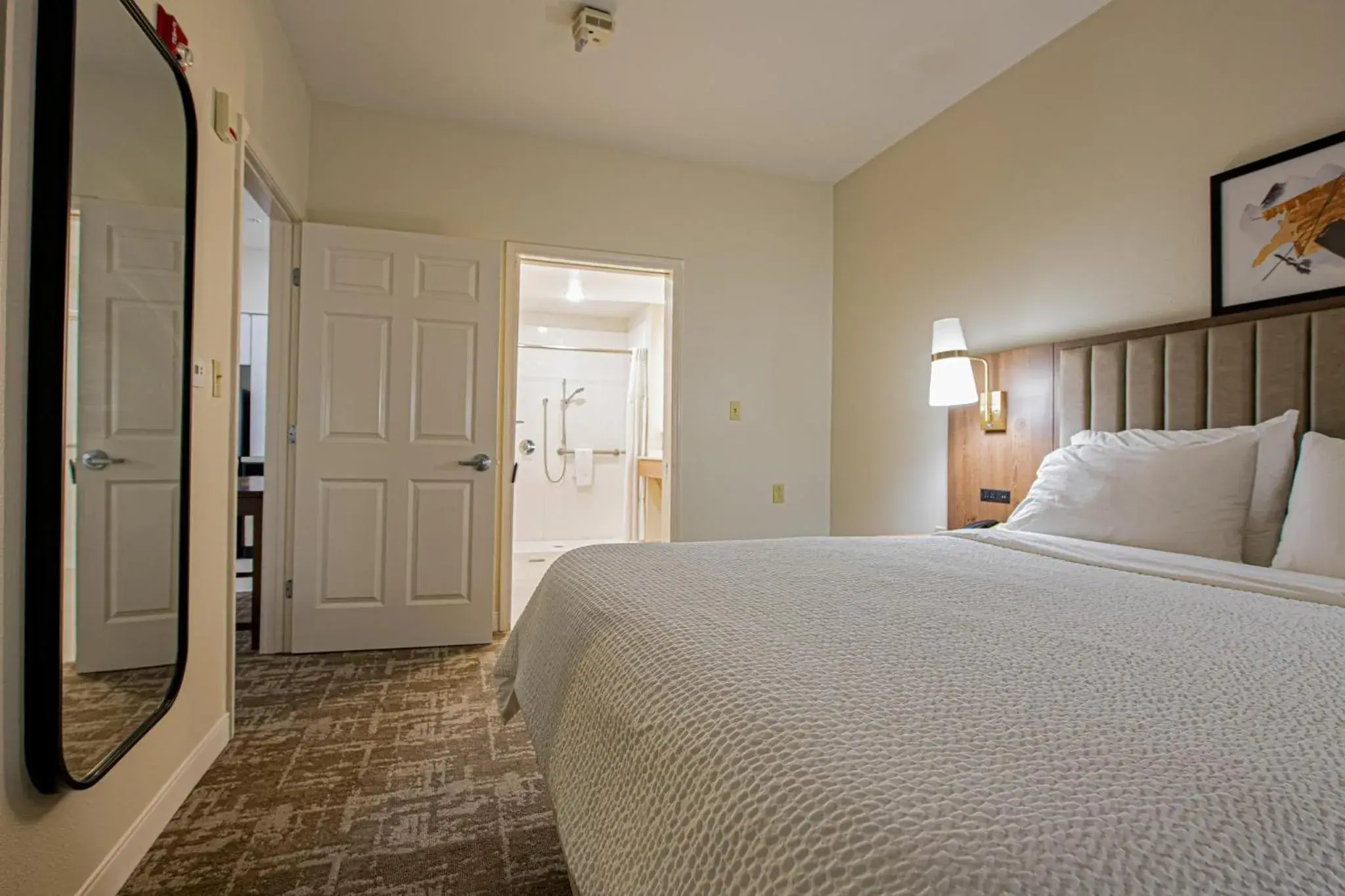 Photo of the whole room, Bed in Staybridge Suites Lafayette-Airport by IHG Photo of the whole room, Bed in Staybridge Suites Lafayette-Airport by IHG