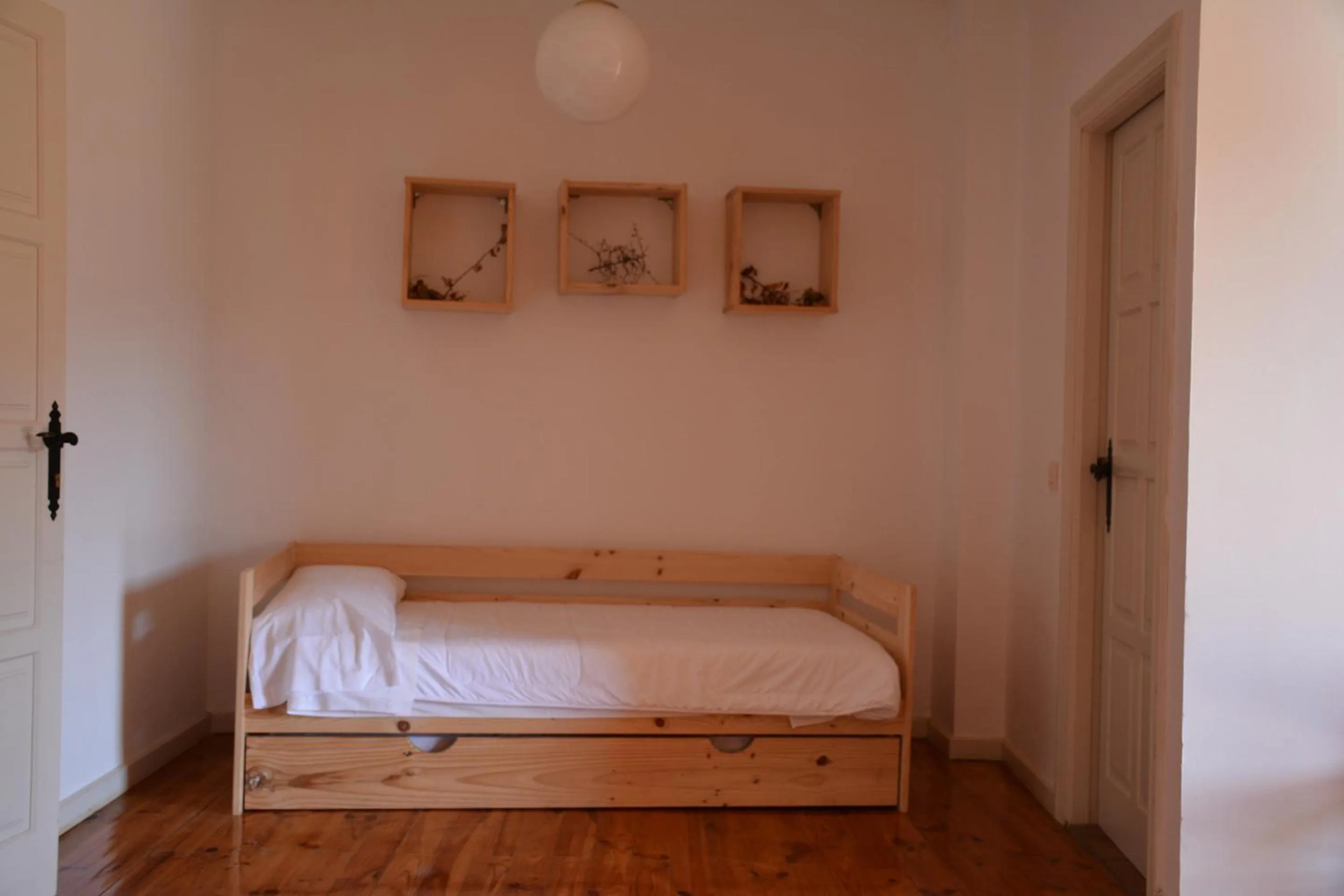 bunk bed, Bed in Posada Hoyos de Iregua