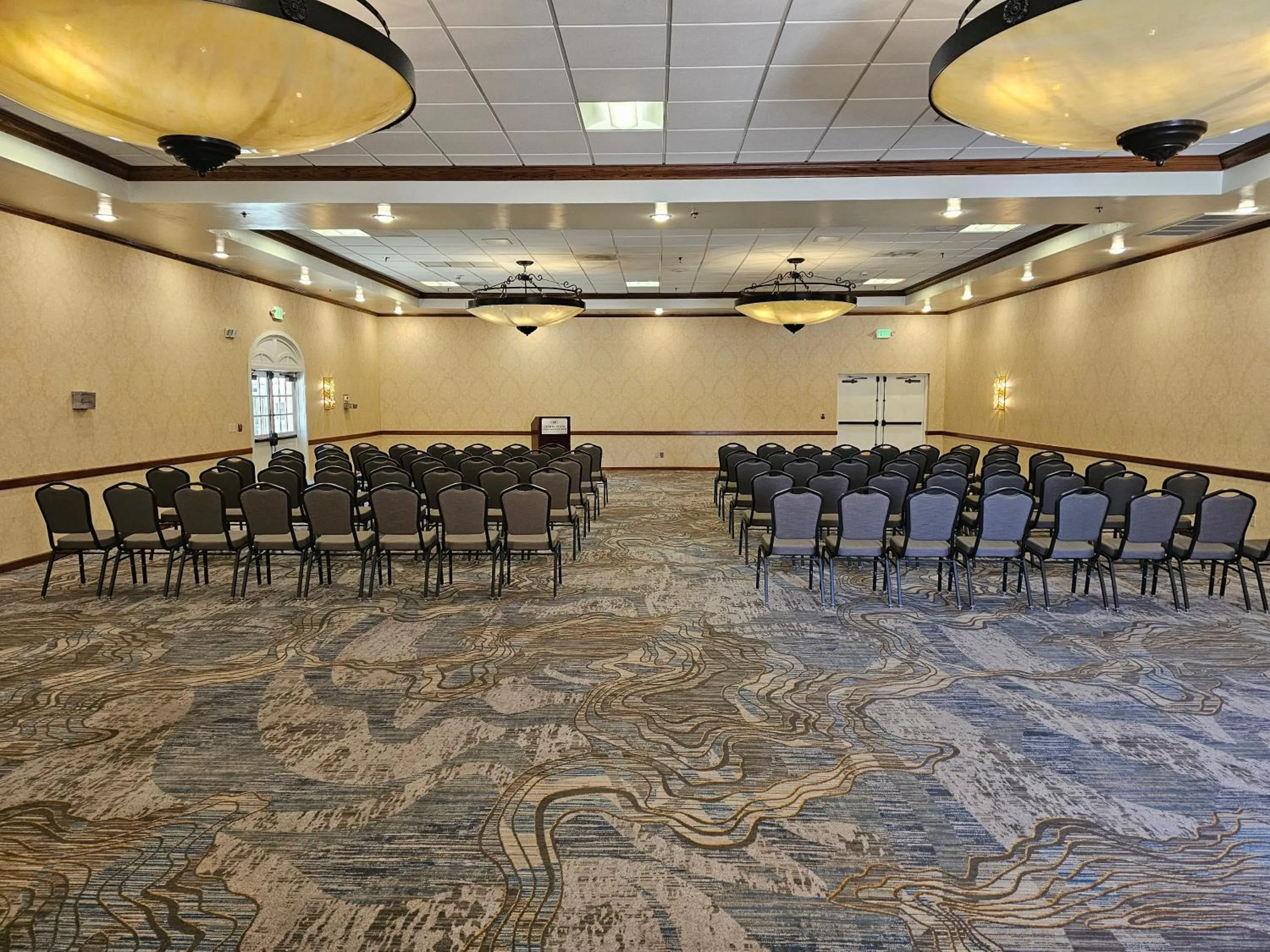 Meeting/conference room in Crowne Plaza Phoenix - Chandler Golf Resort by IHG