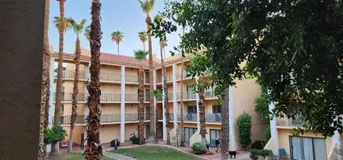 Crowne Plaza Phoenix - Chandler Golf Resort by IHG Crowne Plaza Phoenix - Chandler Golf Resort by IHG