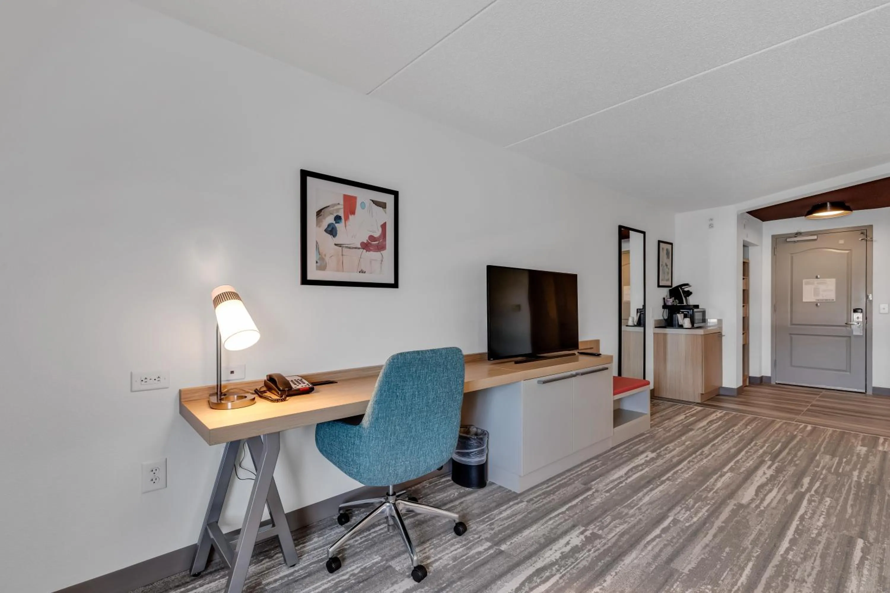 TV and multimedia in Hilton Garden Inn Myrtle Beach/Coastal Grand Mall