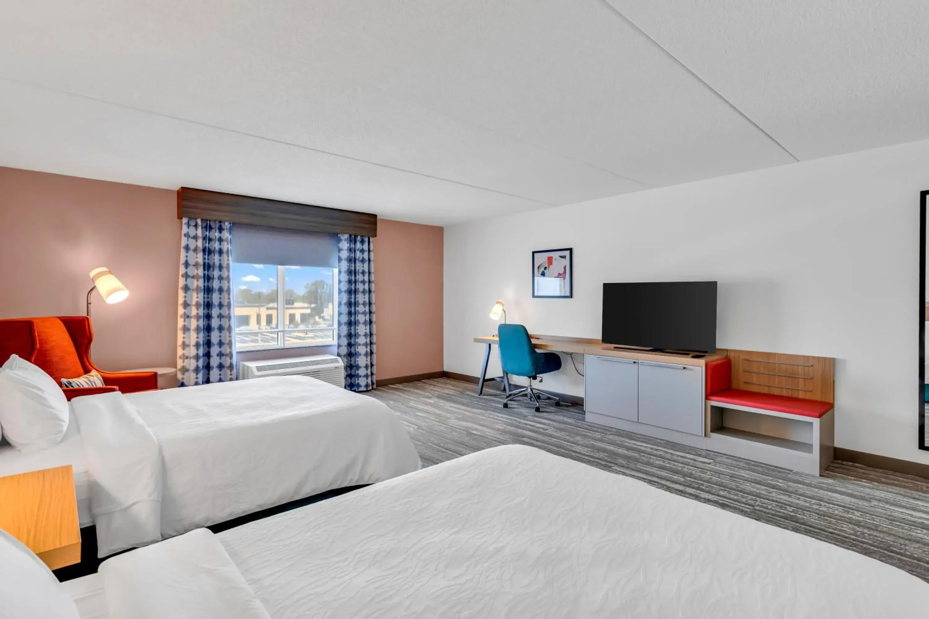 Queen Room with Two Queen Beds and Accessible Tub - Mobility Access in Hilton Garden Inn Myrtle Beach/Coastal Grand Mall Queen Room with Two Queen Beds and Accessible Tub - Mobility Access in Hilton Garden Inn Myrtle Beach/Coastal Grand Mall