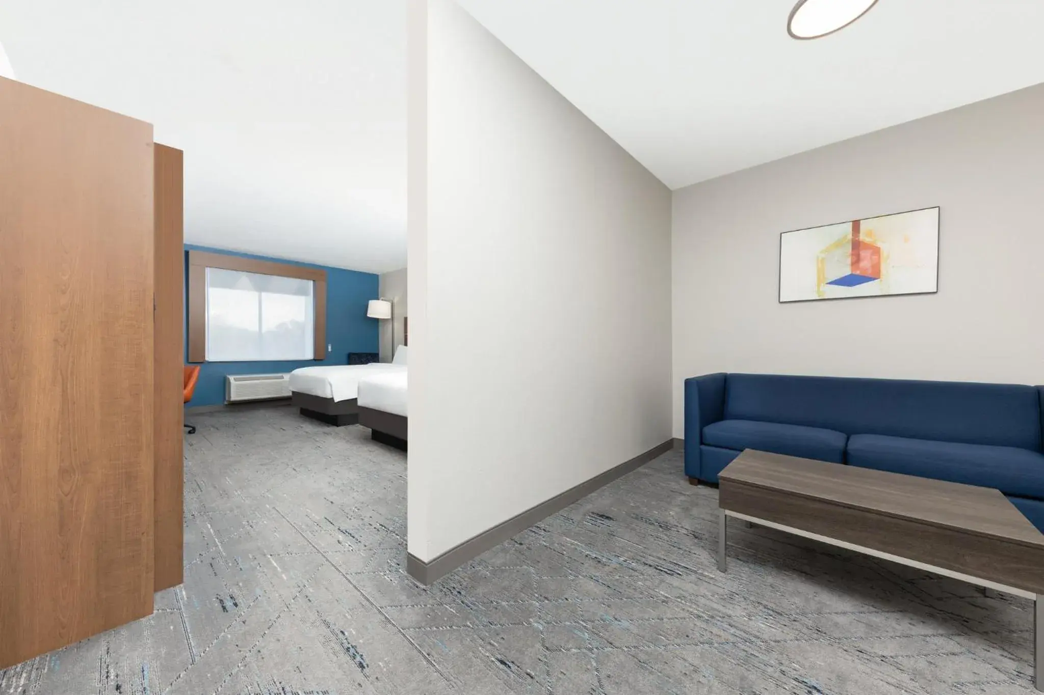 Photo of the whole room, Bed in Holiday Inn Express Hotel and Suites Athens by IHG Photo of the whole room, Bed in Holiday Inn Express Hotel and Suites Athens by IHG