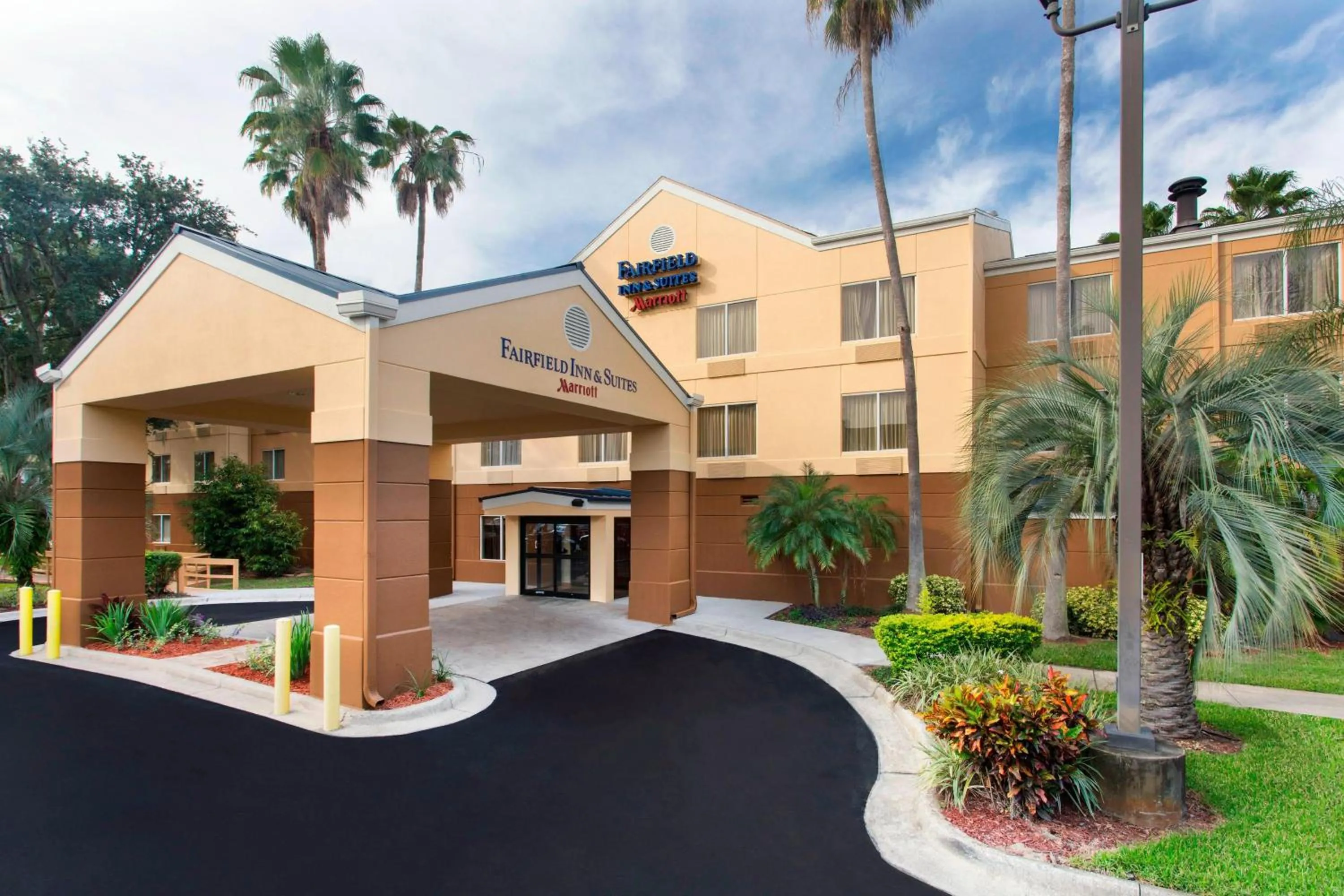 Property building in Fairfield Inn and Suites by Marriott Tampa Brandon