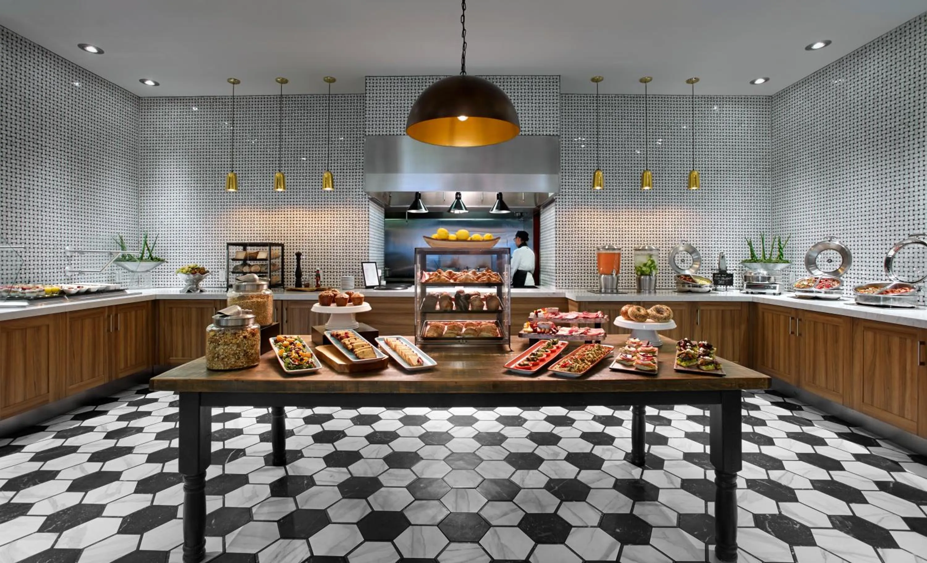 Food and drinks in Hilton Garden Inn Toronto Airport