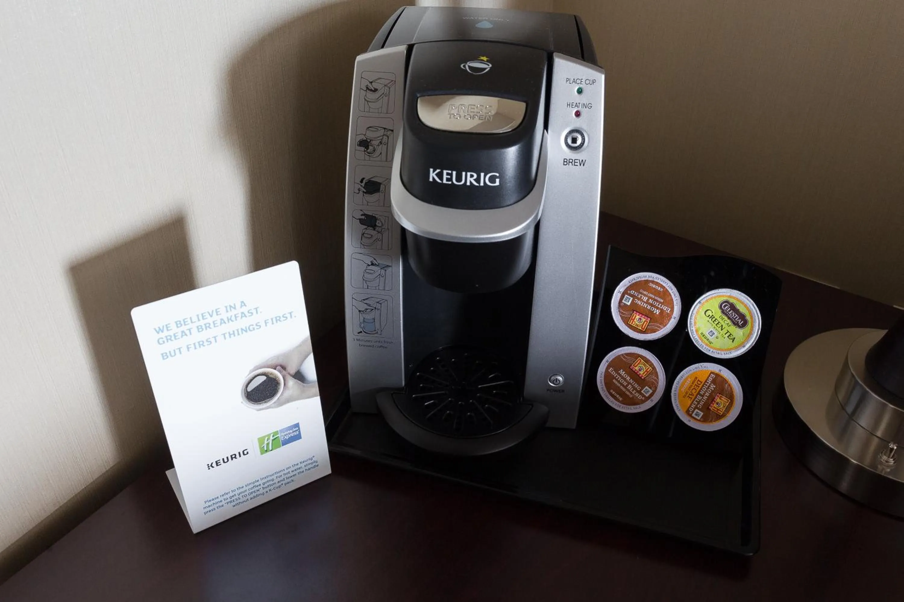 Photo of the whole room in Holiday Inn Express Hotel & Suites Seattle North - Lynnwood by IHG