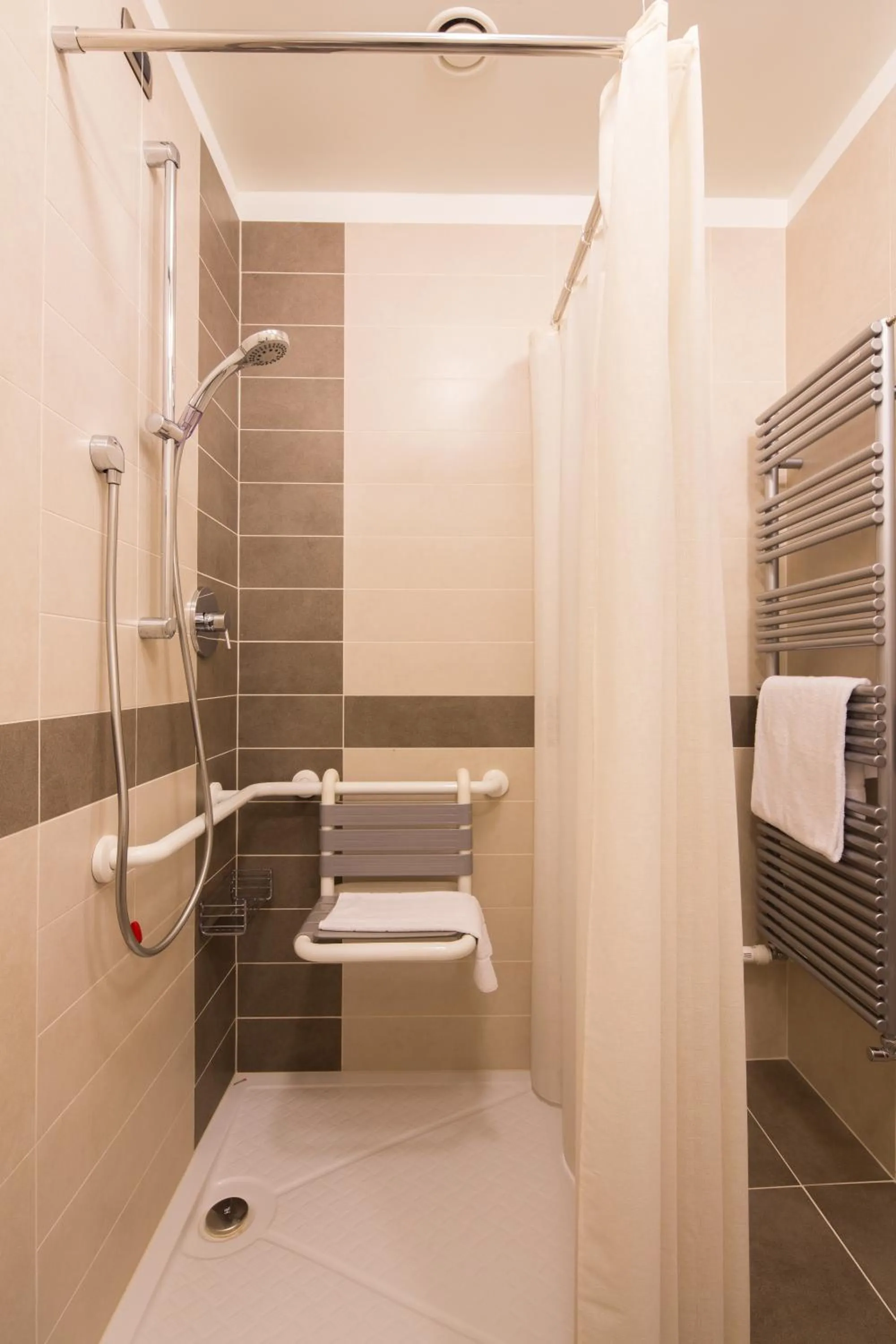 Shower in Best Western Premier BHR Treviso Hotel