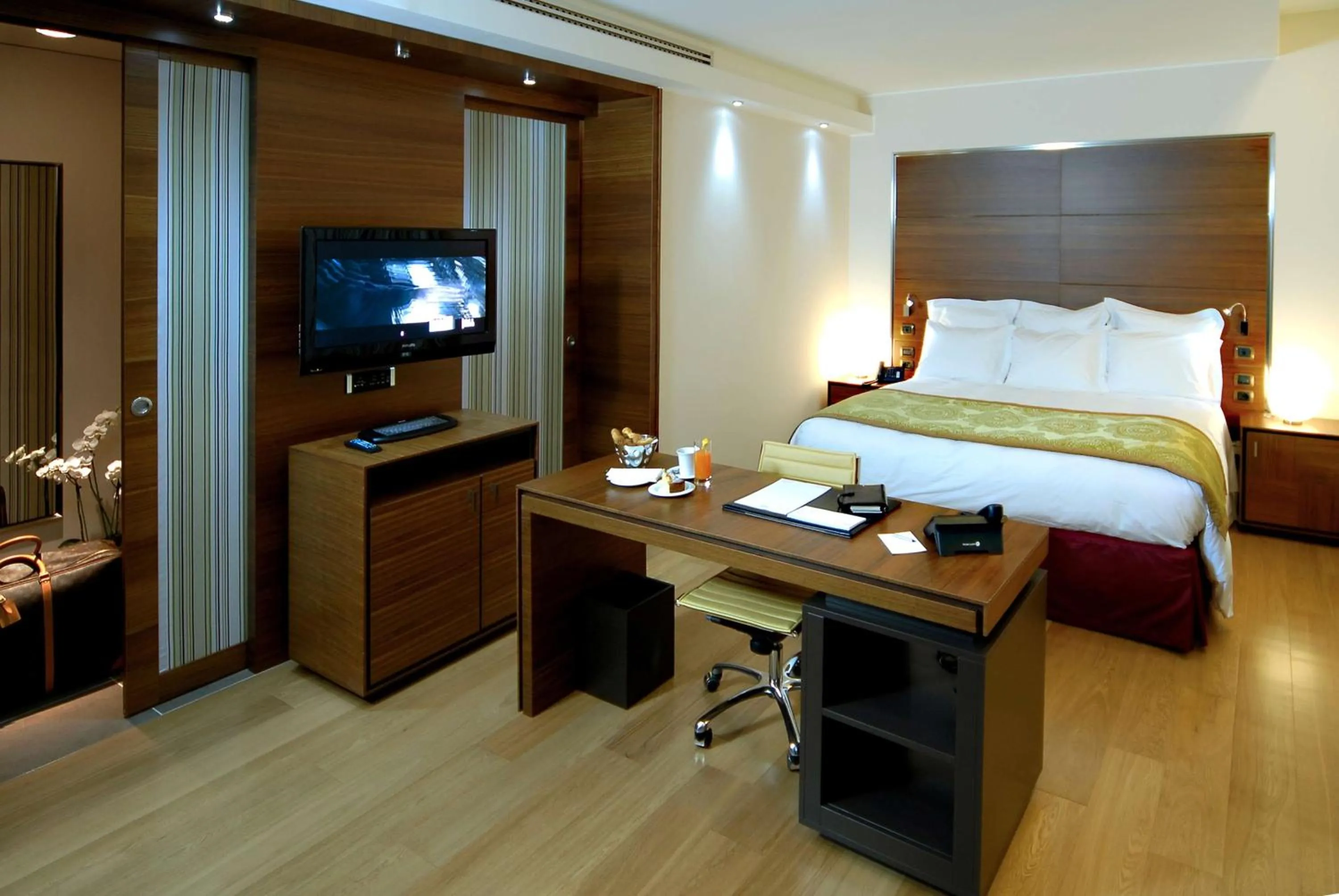 Photo of the whole room, Bed in Best Western Premier BHR Treviso Hotel