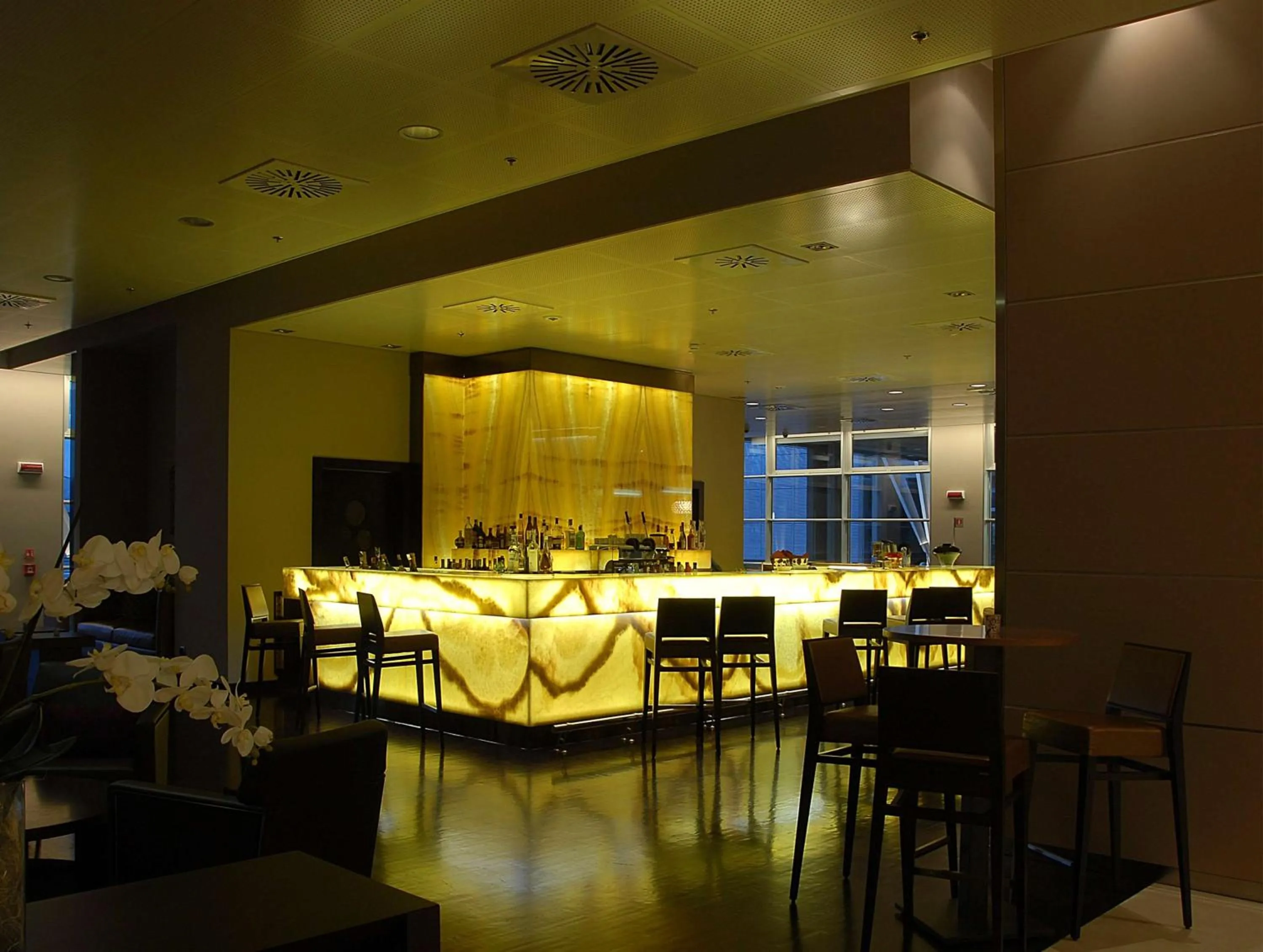 Lounge or bar in Best Western Premier BHR Treviso Hotel