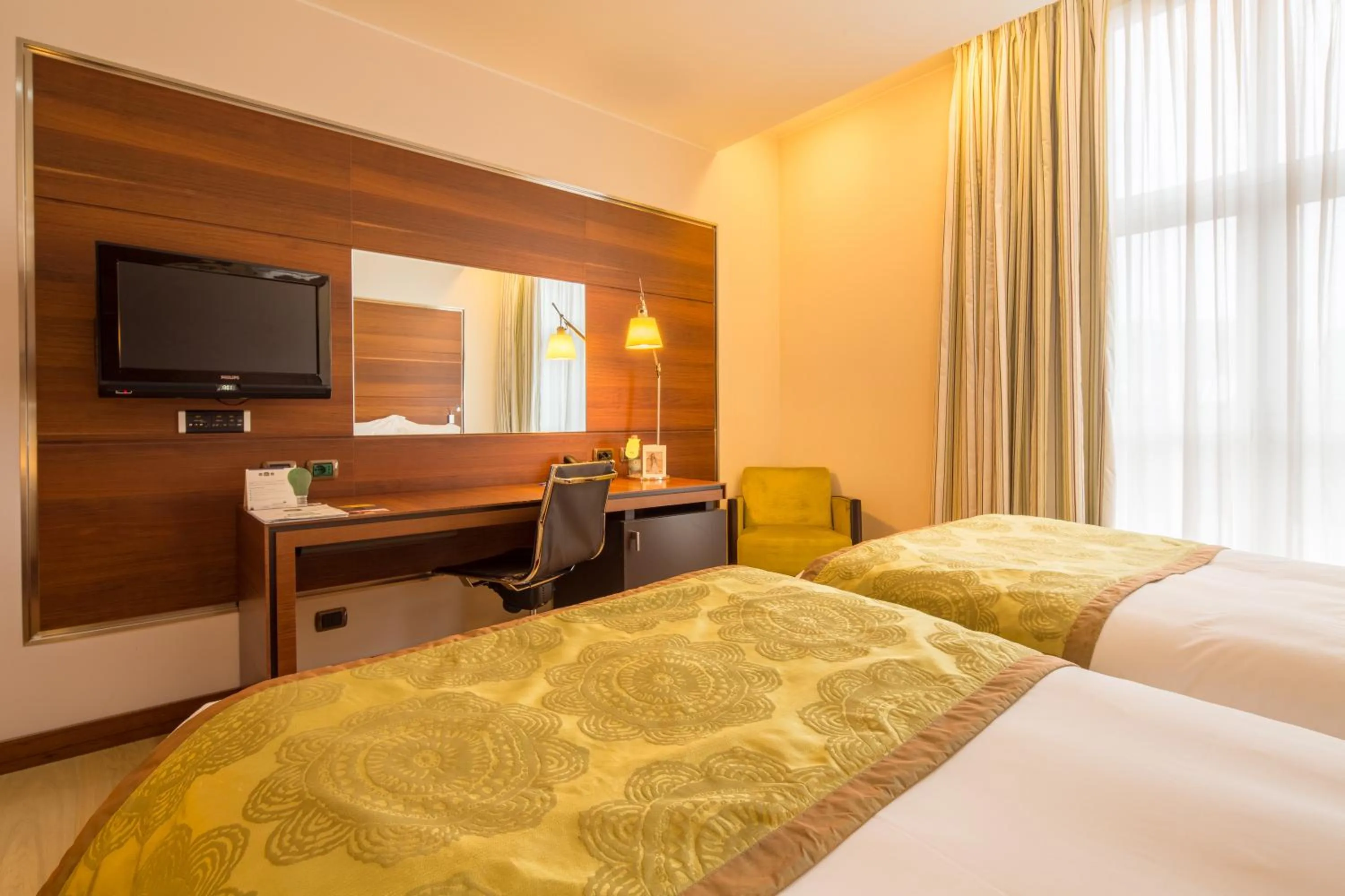 Bed in Best Western Premier BHR Treviso Hotel