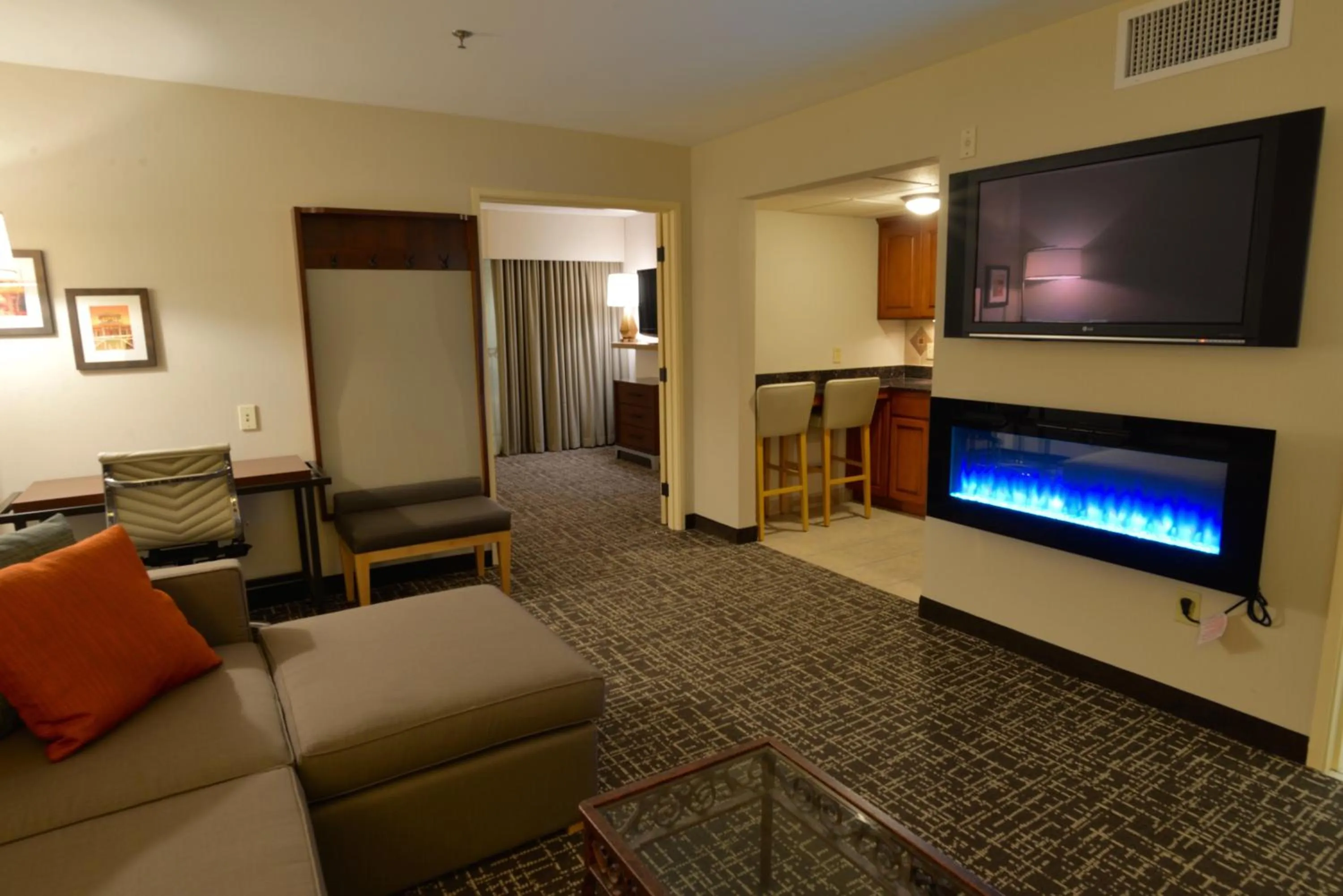 Photo of the whole room in Holiday Inn Hotel & Suites Minneapolis-Lakeville by IHG