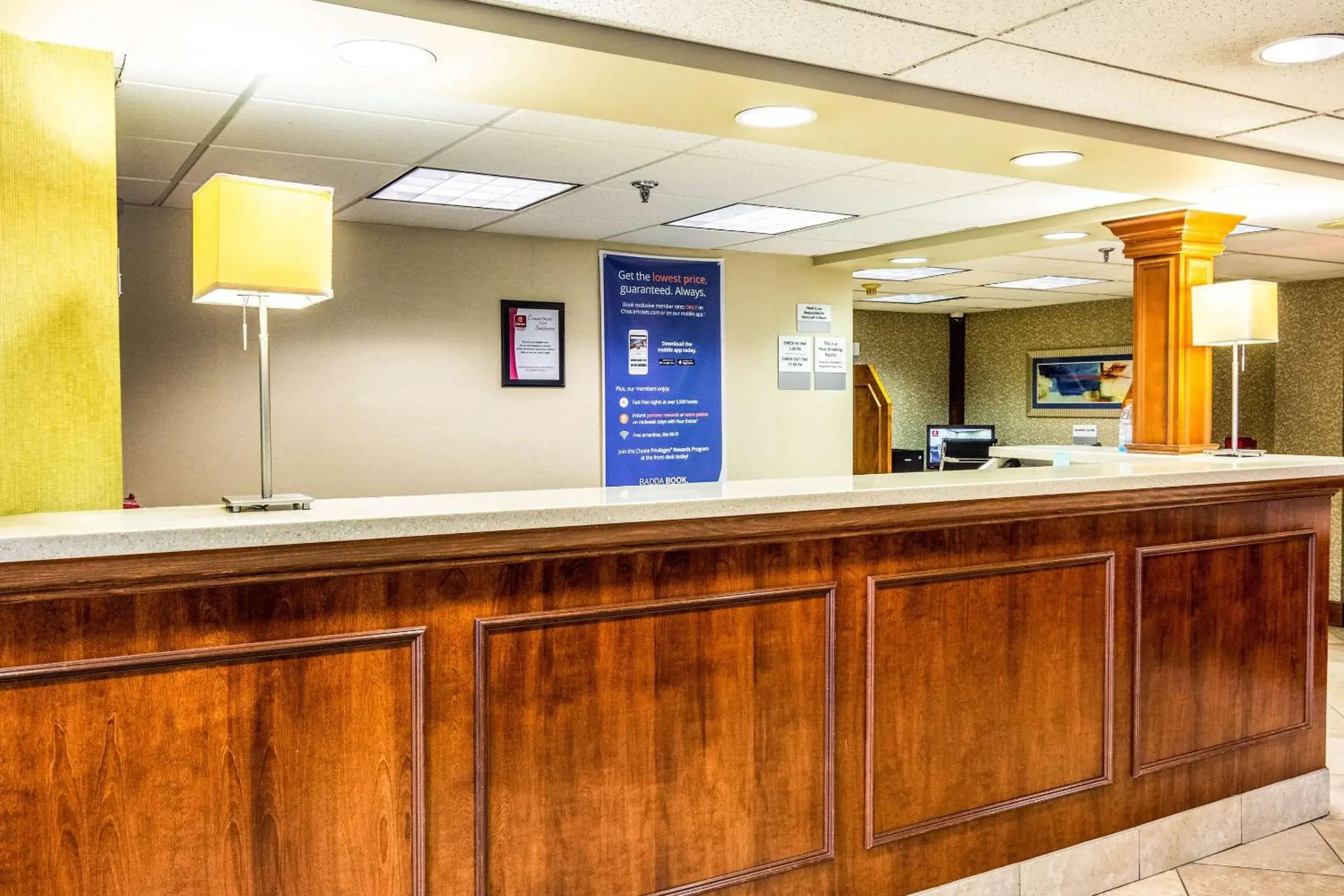 Lobby or reception in Clarion Inn Pittsburgh Cranberry Lobby or reception in Clarion Inn Pittsburgh Cranberry