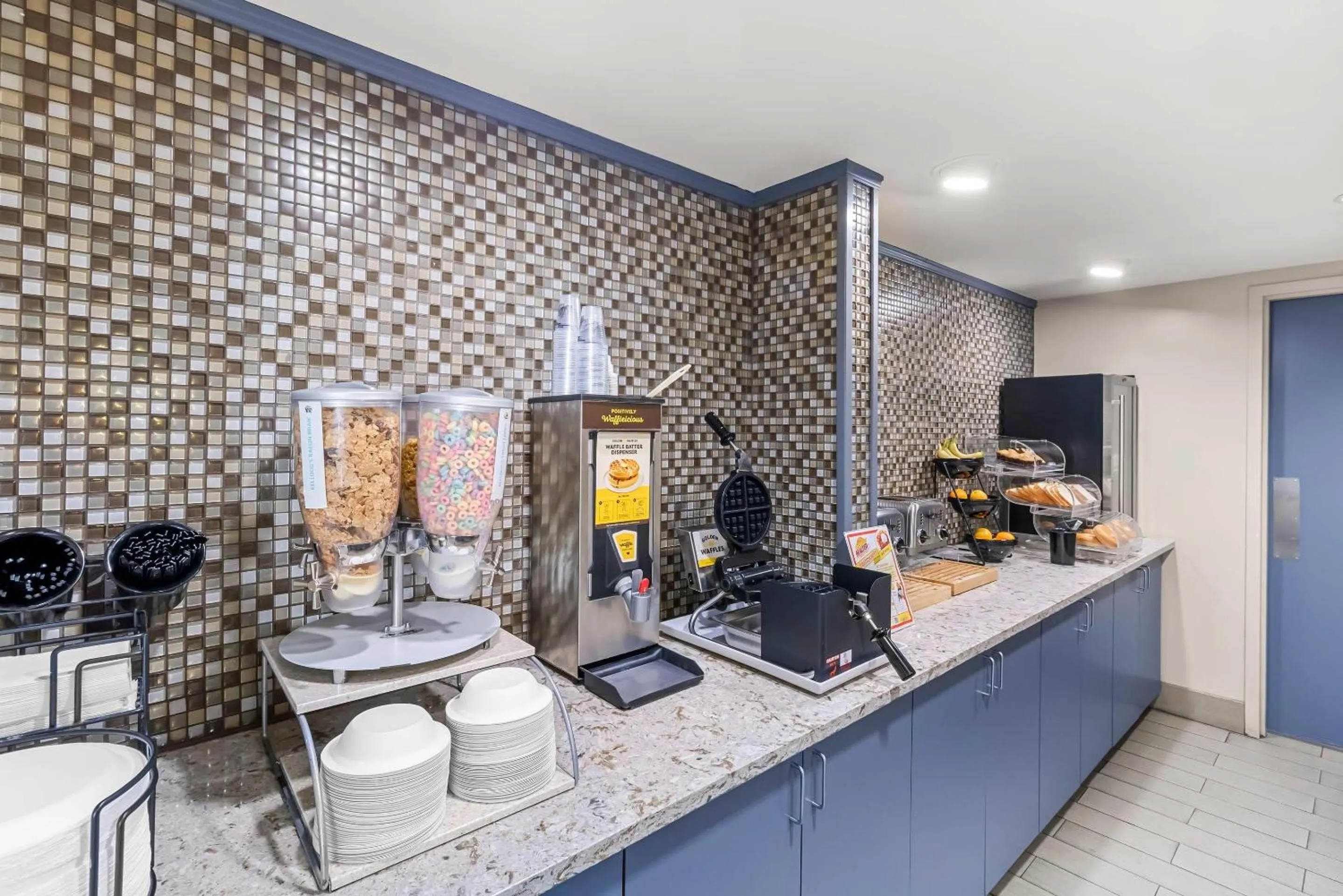 Breakfast in Clarion Inn Cranberry Township