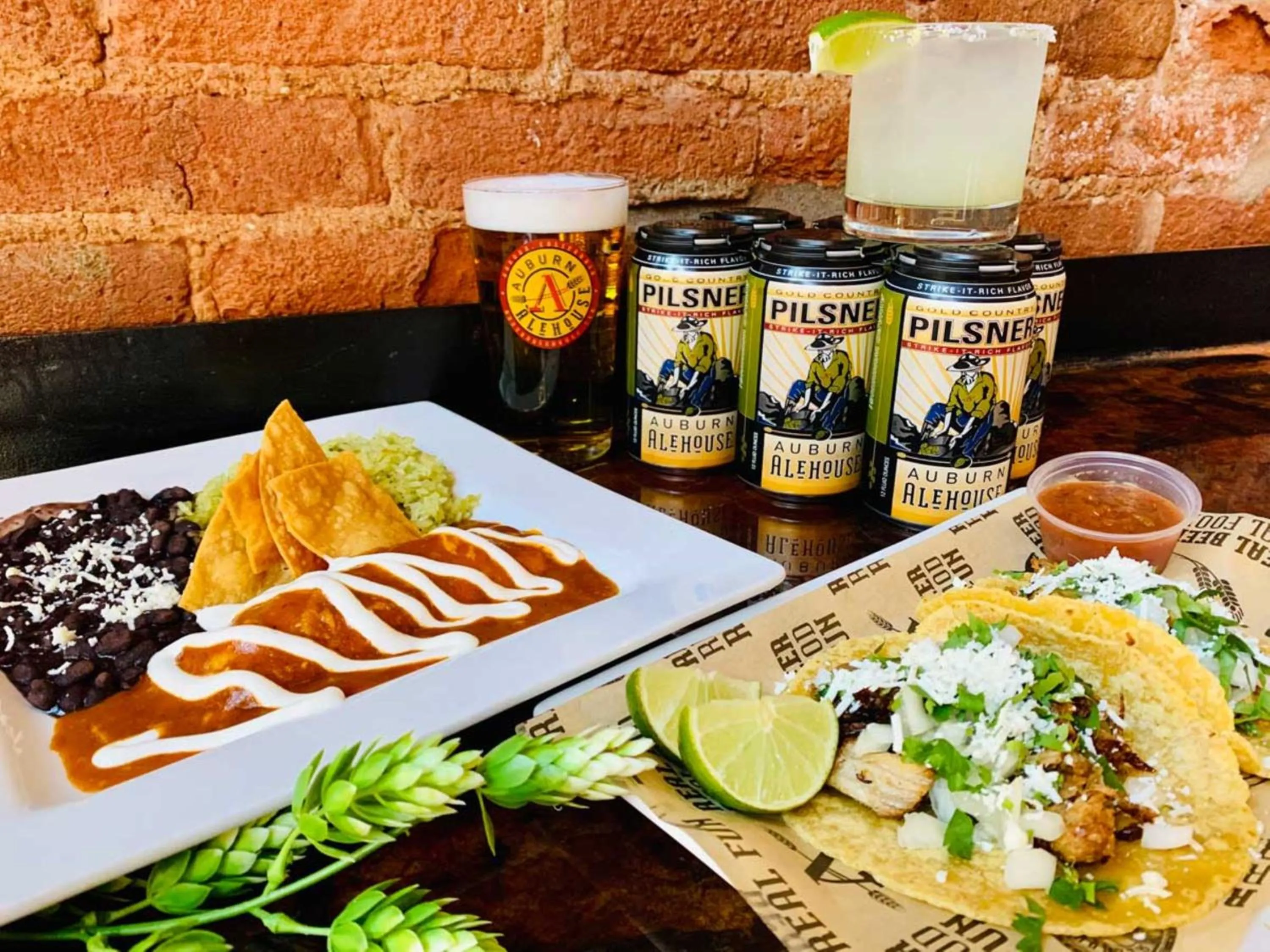 Restaurant/places to eat in Holiday Inn Auburn by IHG