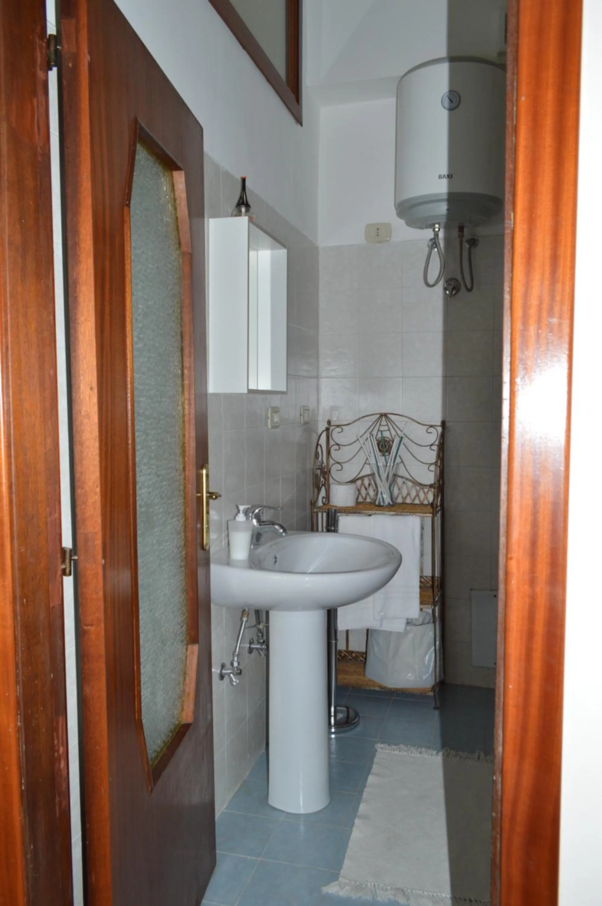 Bathroom in B&B Frangi