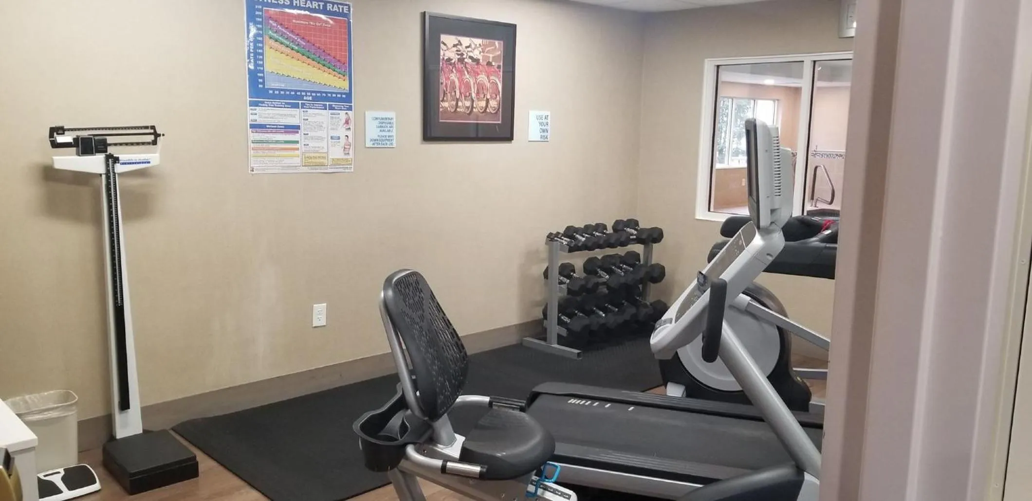 Fitness centre/facilities in Holiday Inn Express Hotel & Suites Hampton South-Seabrook by IHG