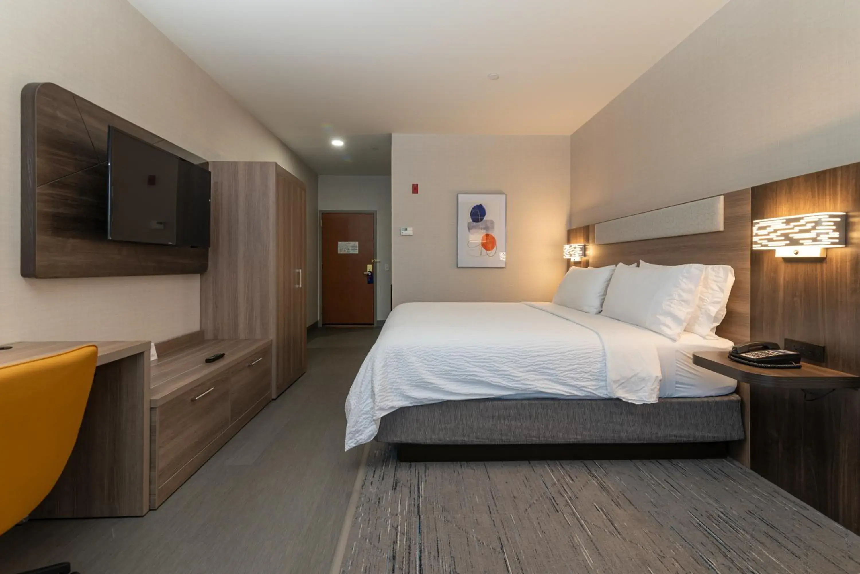 Bedroom, Bed in Holiday Inn Express Hotel & Suites Hampton South-Seabrook by IHG Bedroom, Bed in Holiday Inn Express Hotel & Suites Hampton South-Seabrook by IHG