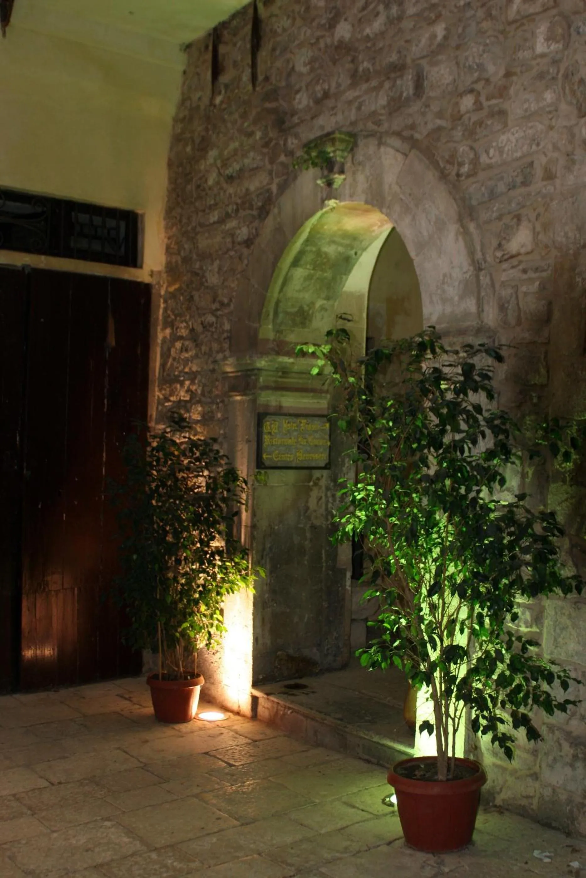 Facade/entrance in Grana Barocco Art Hotel