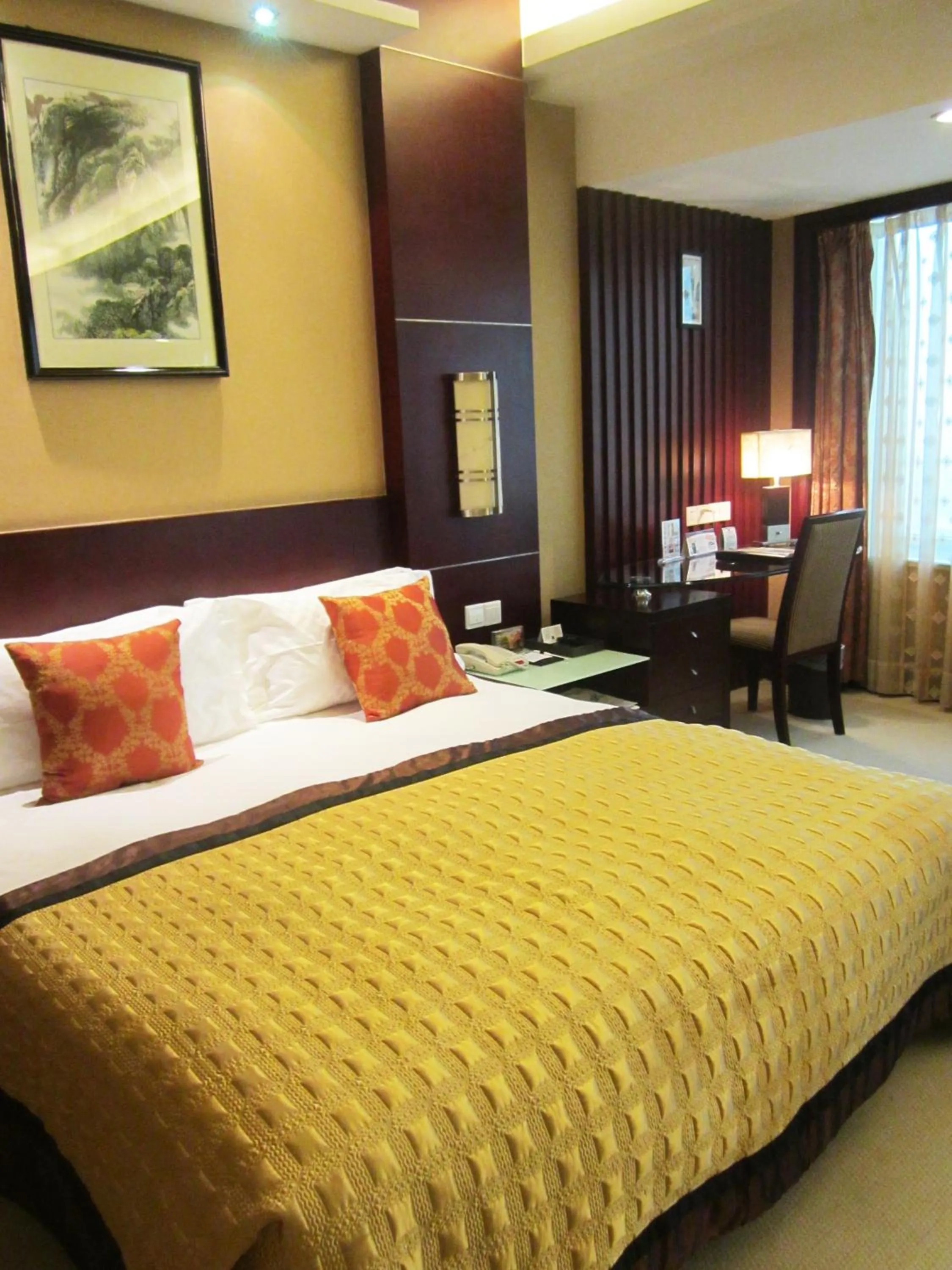 Bed in Howard Johnson Wyndham Leonora plzaz Shanghai