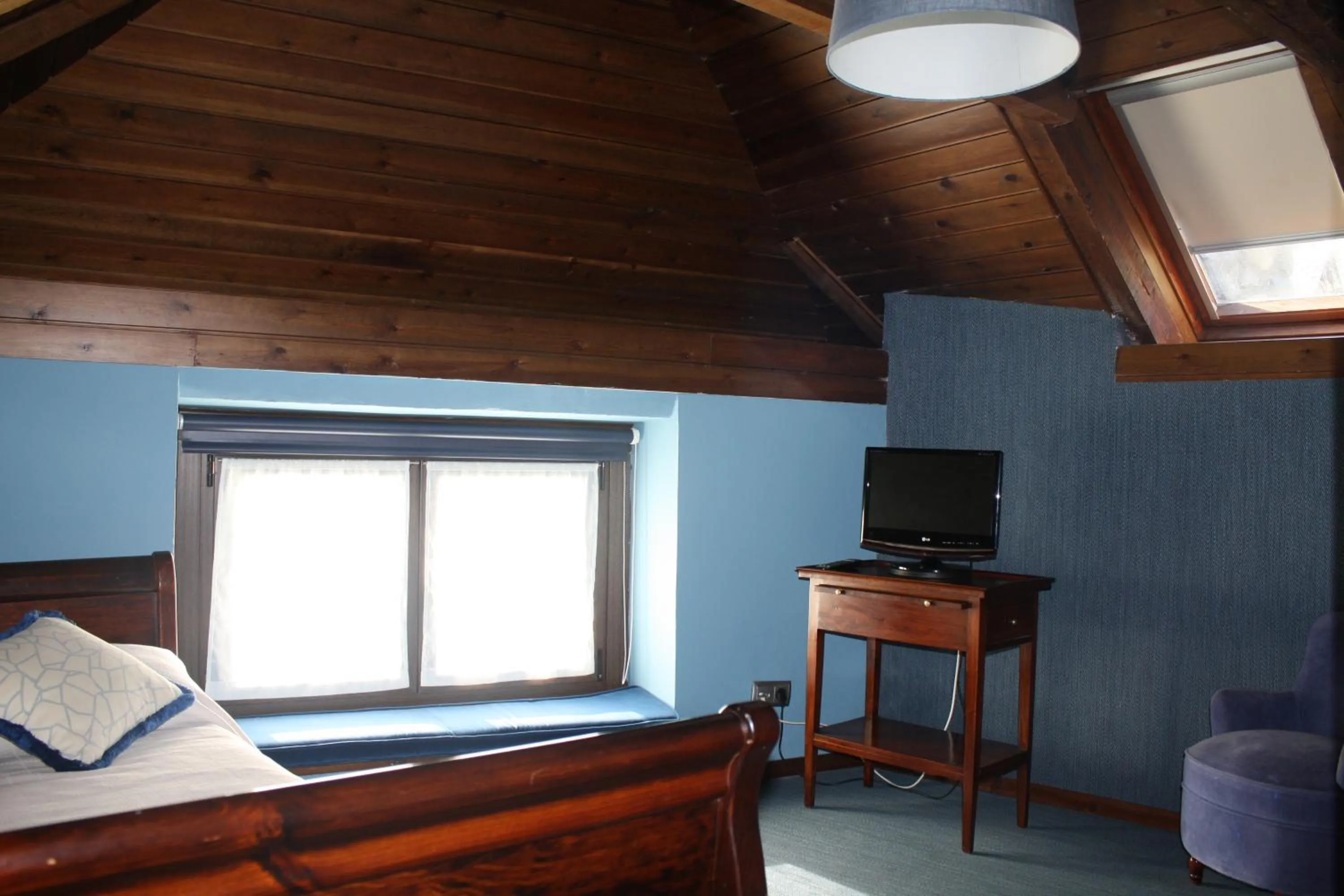 Photo of the whole room in Hotel Casa Estampa