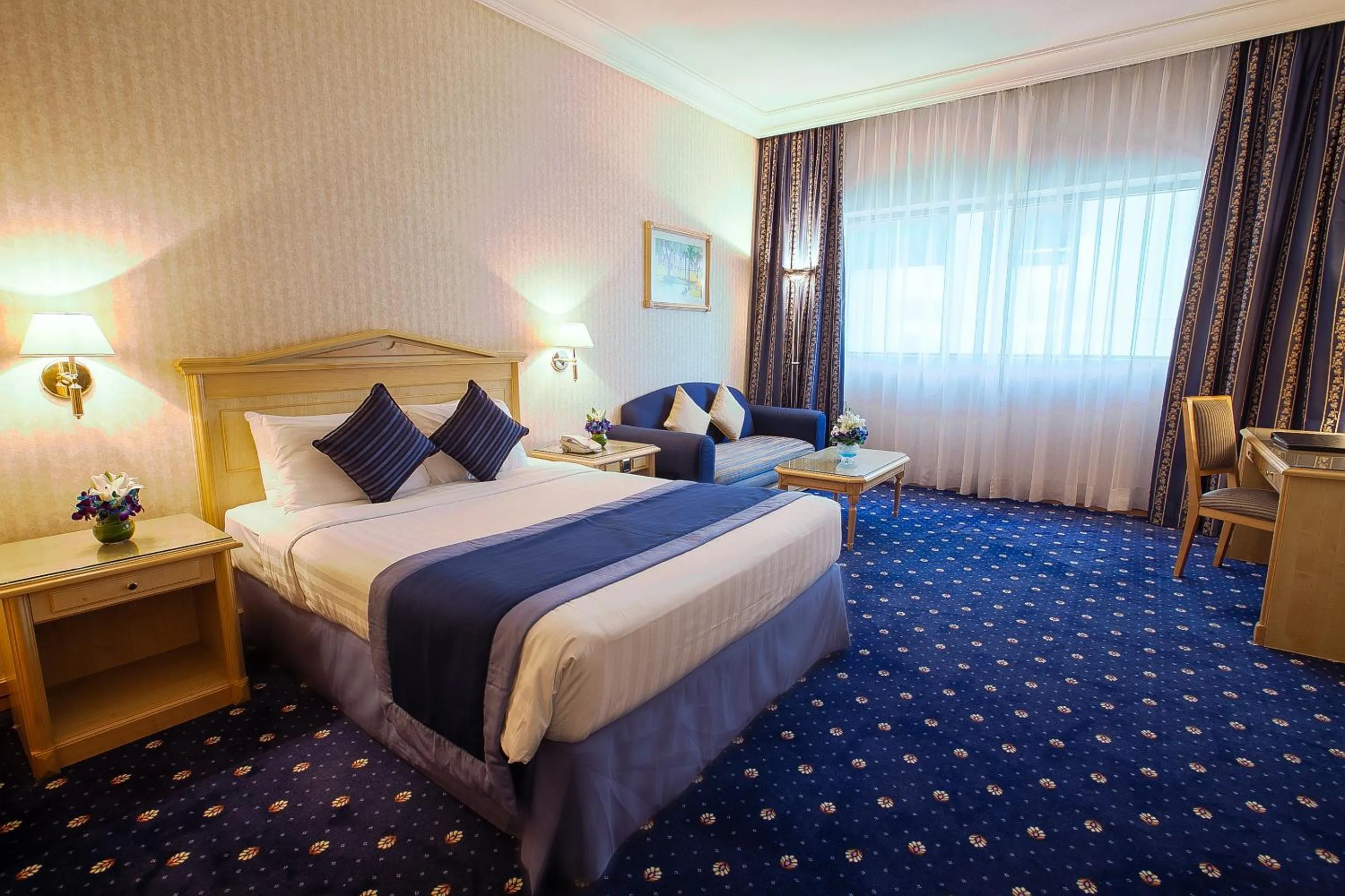 Bed in Capitol Hotel Jumeirah Dubai