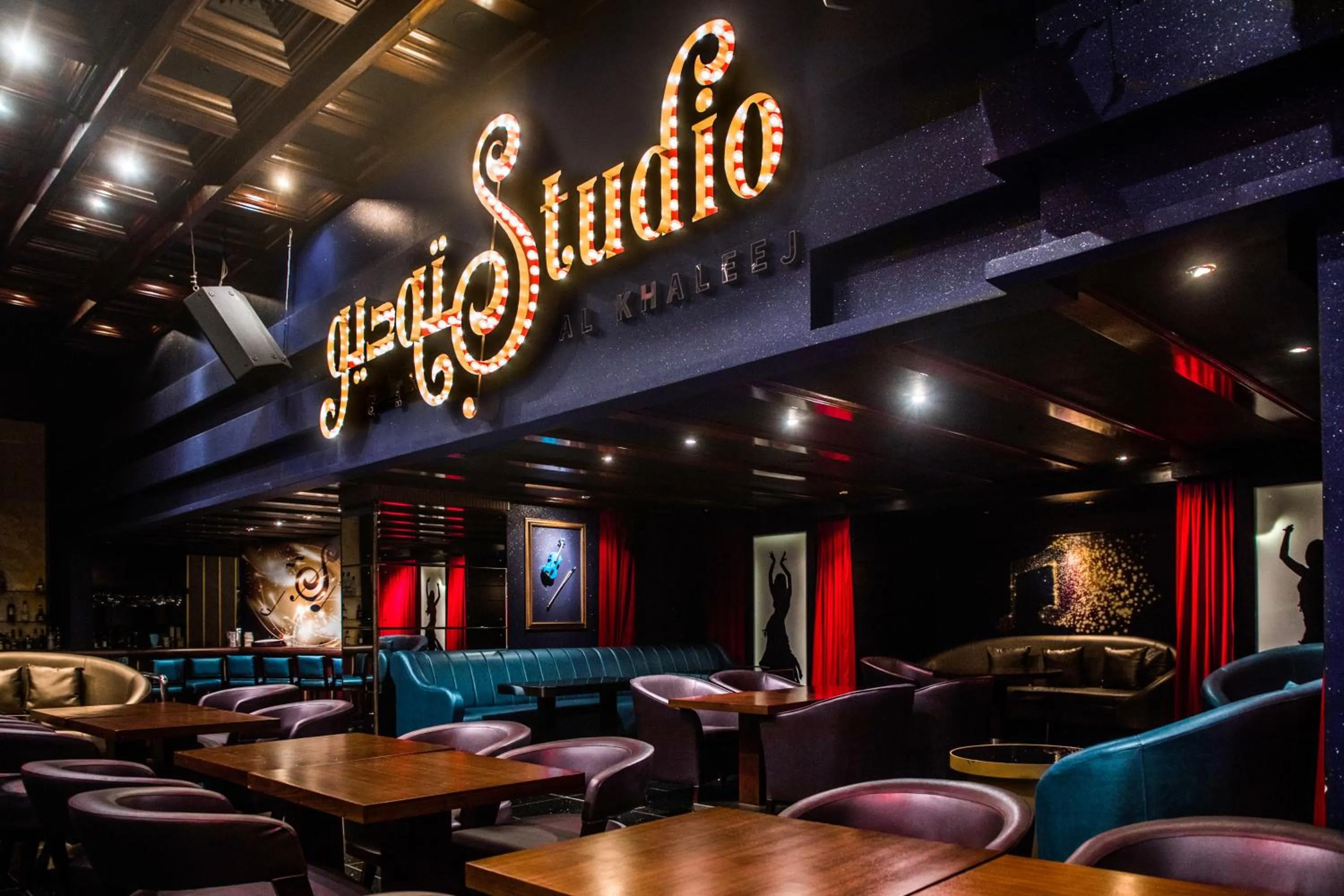 Nightclub / DJ in Capitol Hotel Jumeirah Dubai