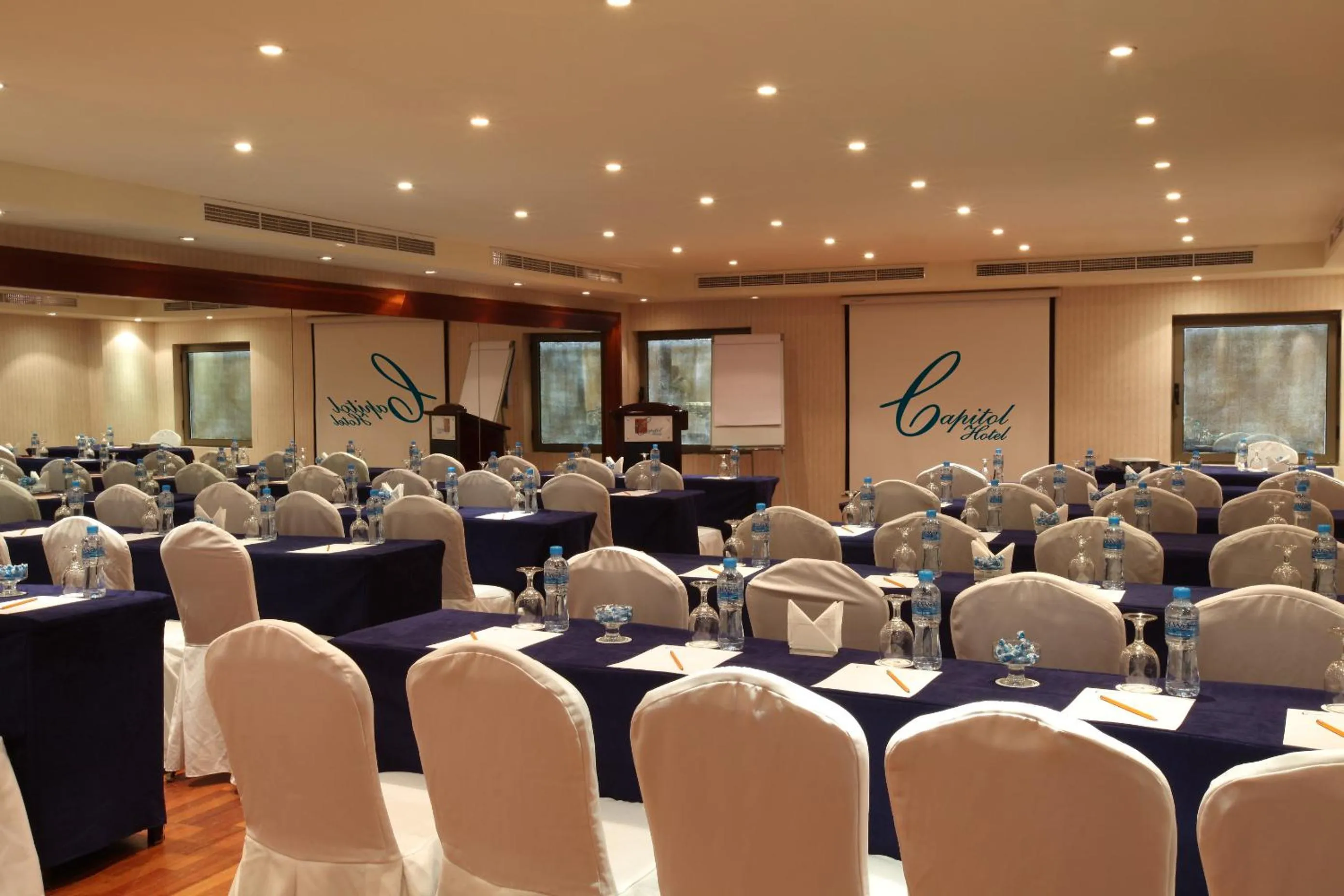 Meeting/conference room in Capitol Hotel Jumeirah Dubai