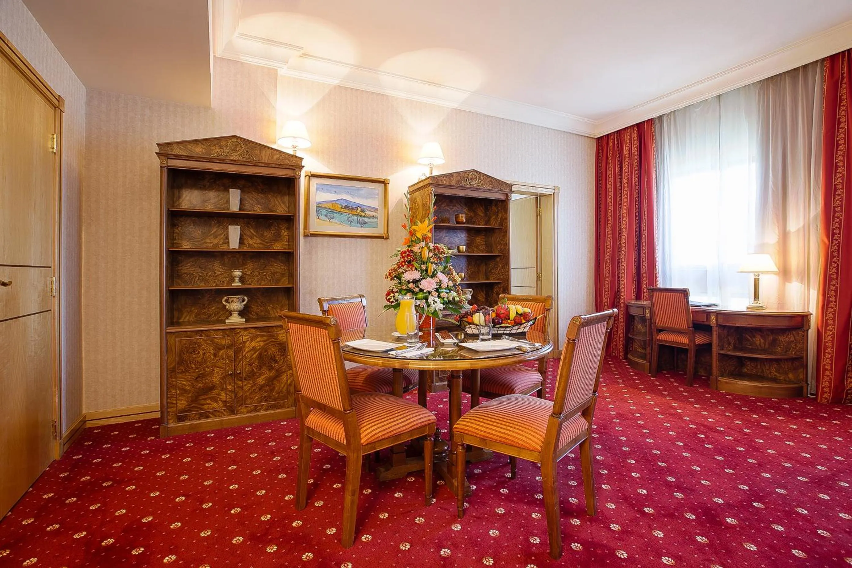 Living room in Capitol Hotel Jumeirah Dubai