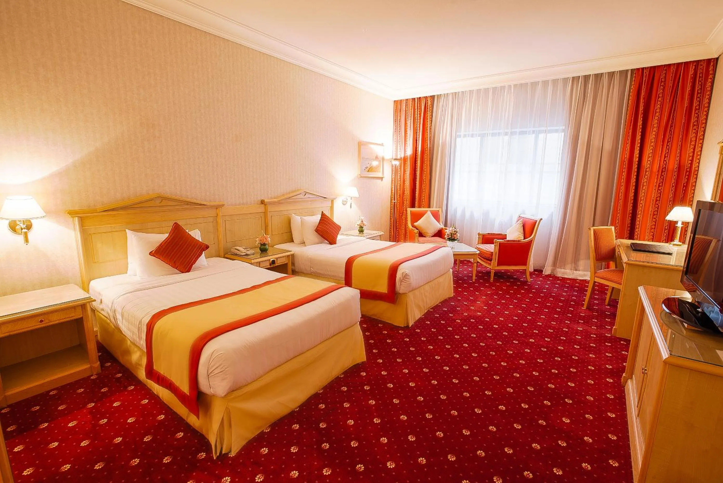 Bed in Capitol Hotel Jumeirah Dubai