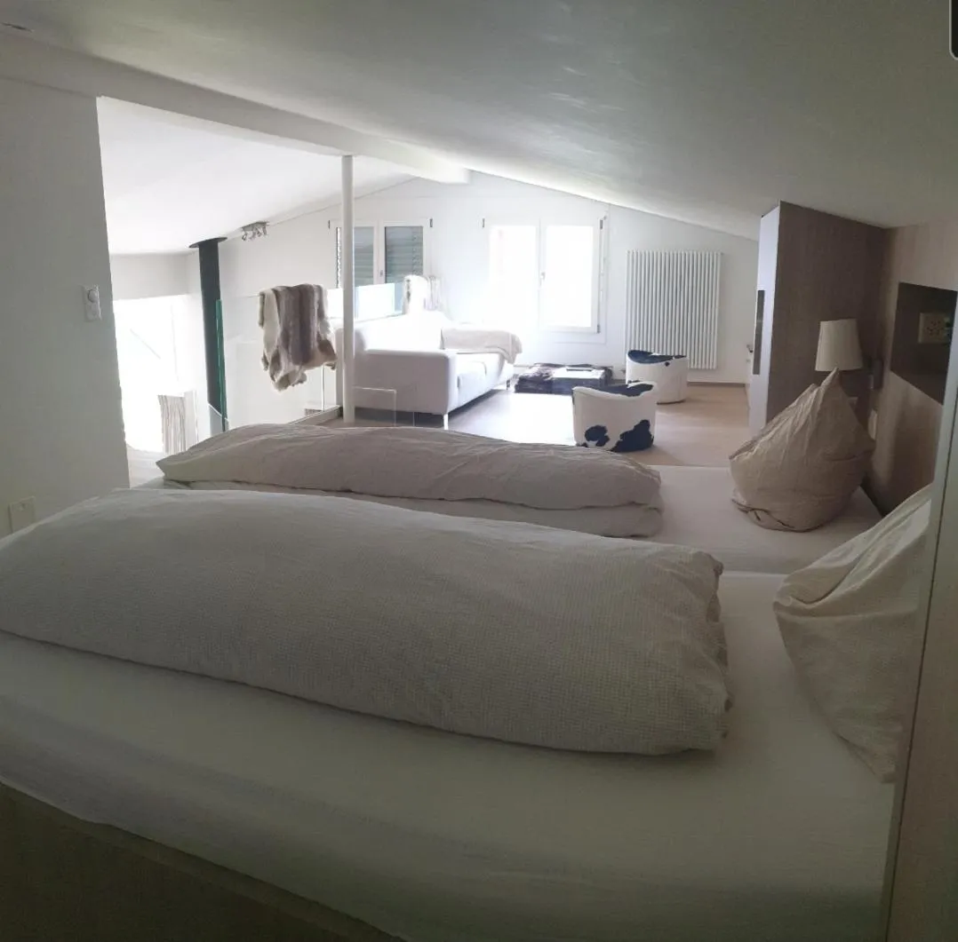 Bed in Hotel Jungfrau Mürren