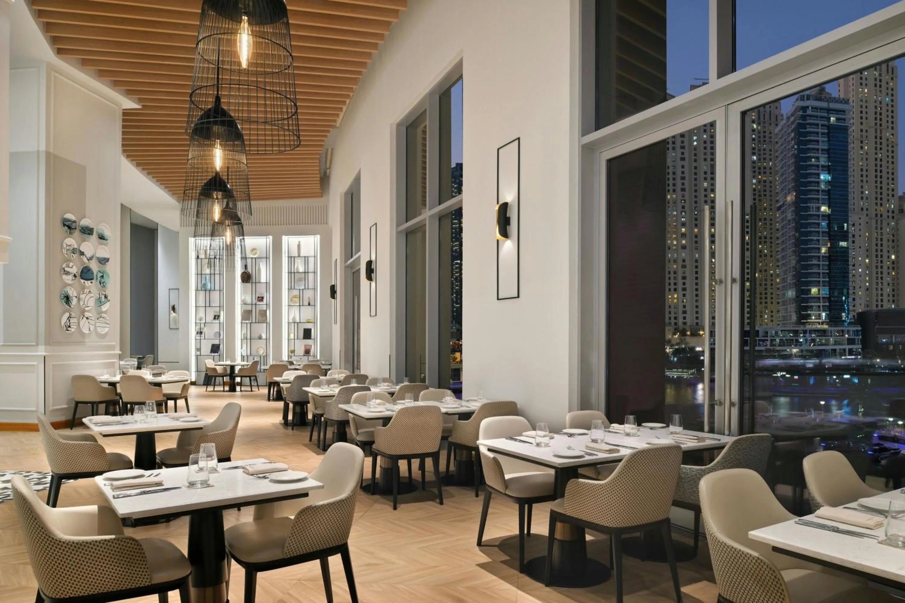 Restaurant/places to eat in JW Marriott Hotel Marina