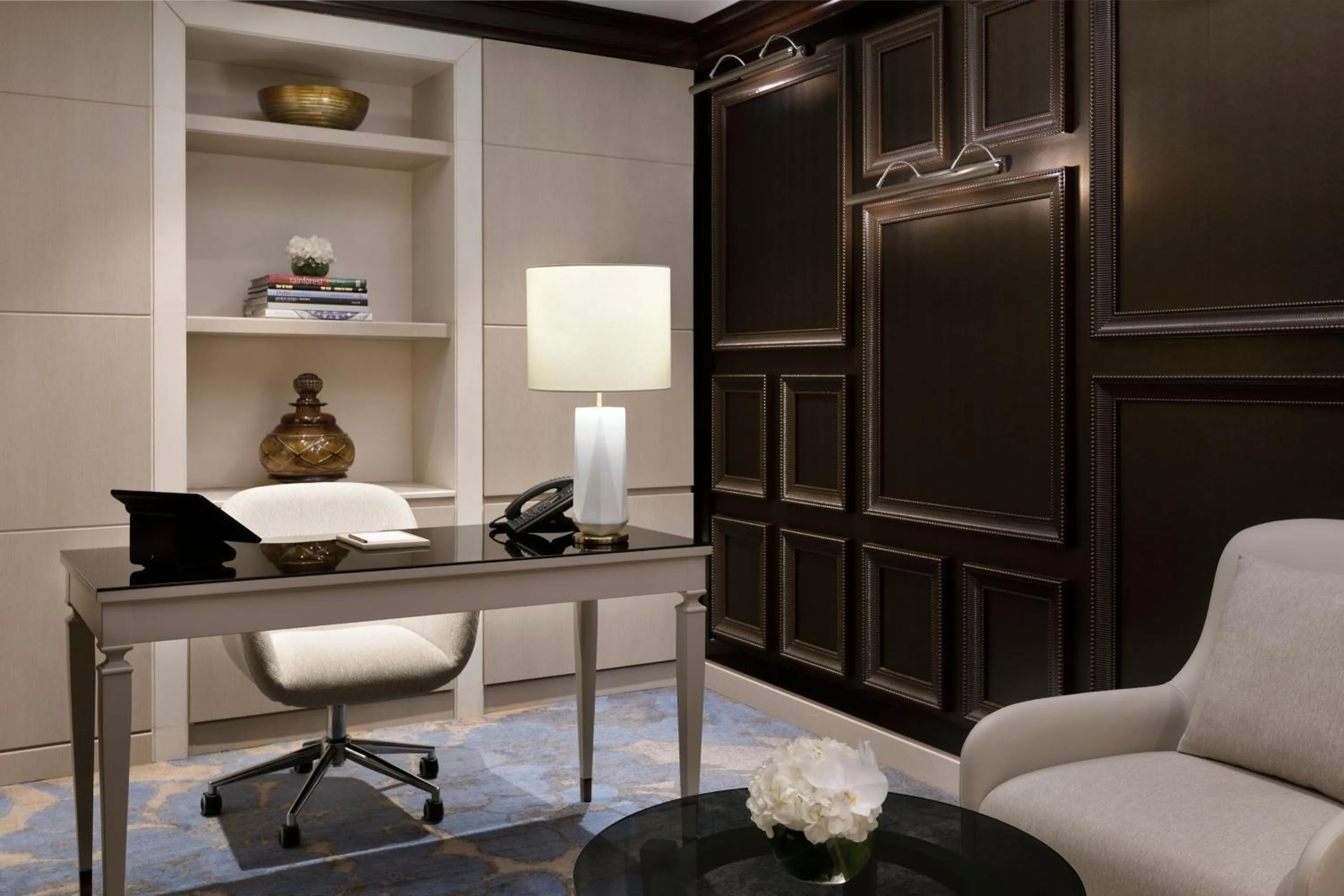 Photo of the whole room in JW Marriott Hotel Marina