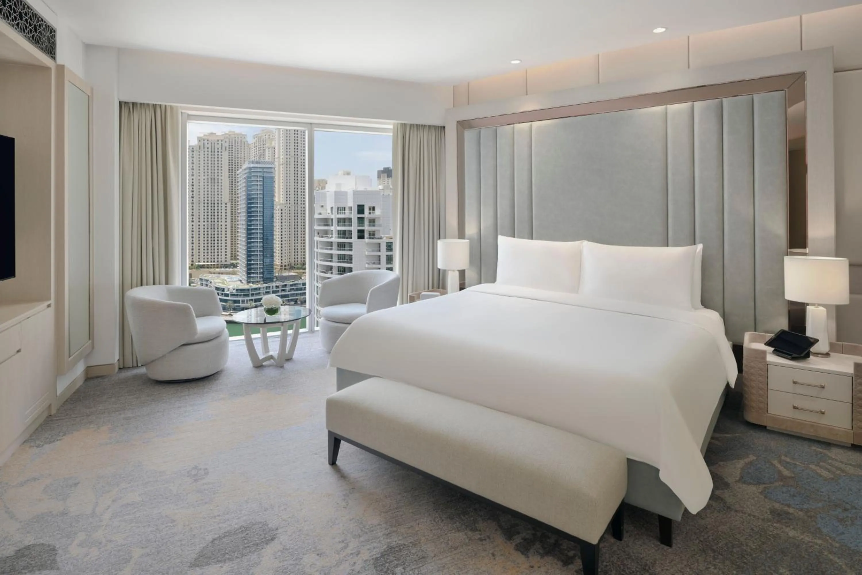 Photo of the whole room, Bed in JW Marriott Hotel Marina